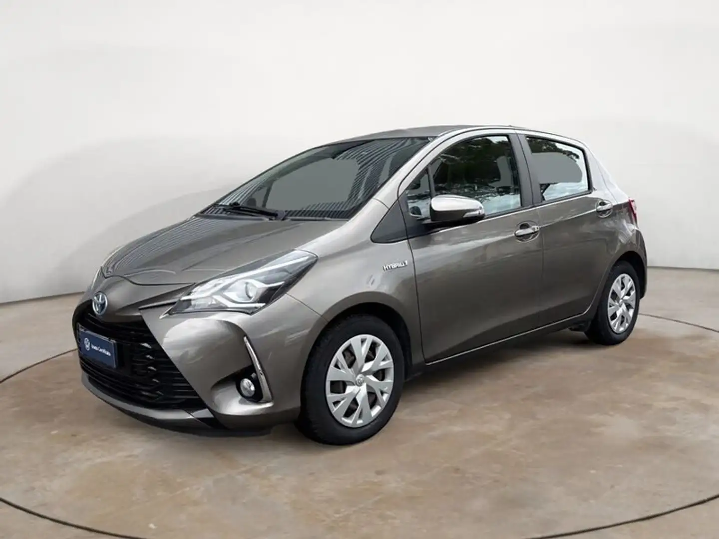 Toyota Yaris 1.5 Hybrid 5 porte Active Bronz - 1