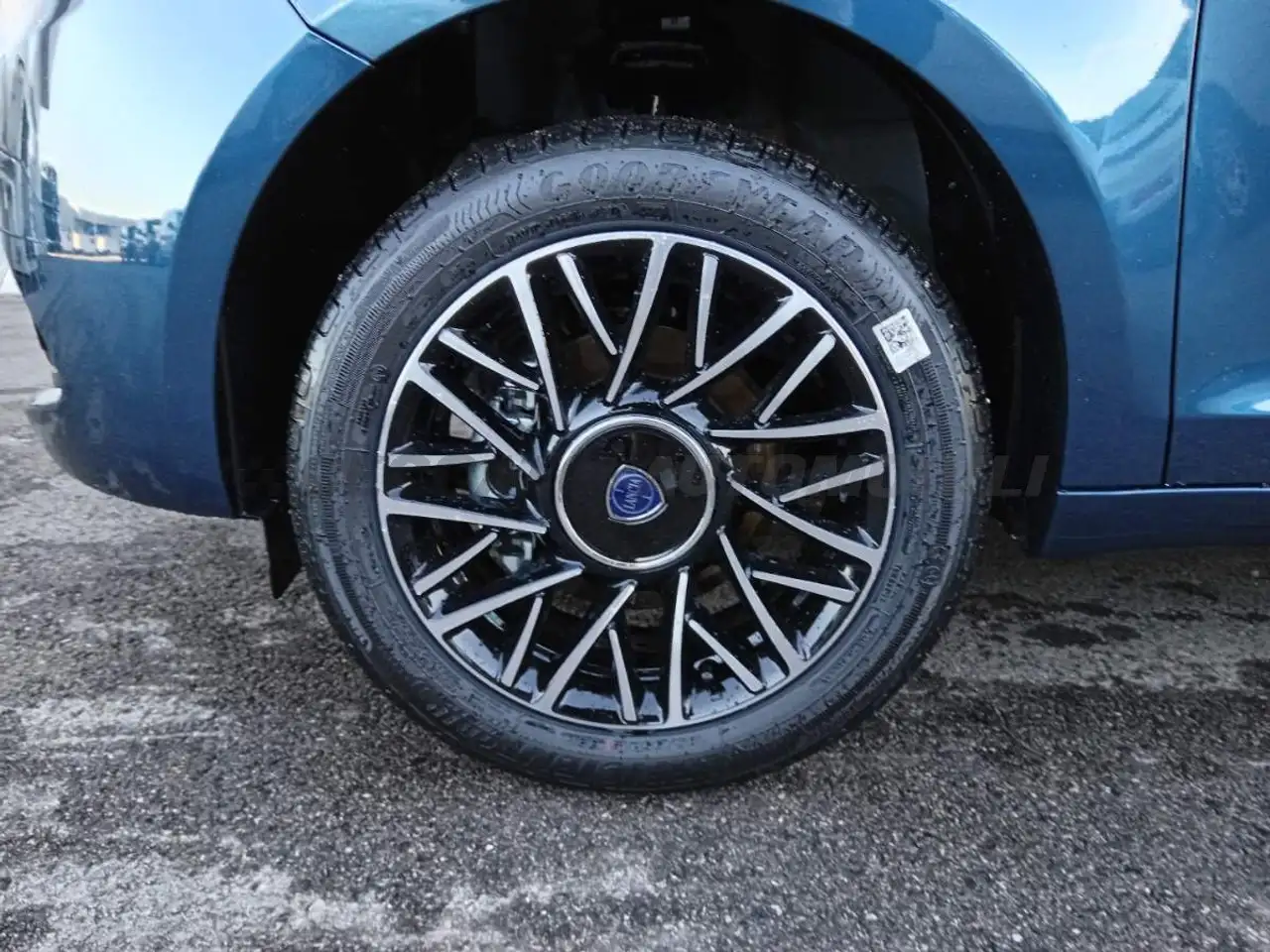 Lancia Ypsilon 2024 — фото 8
