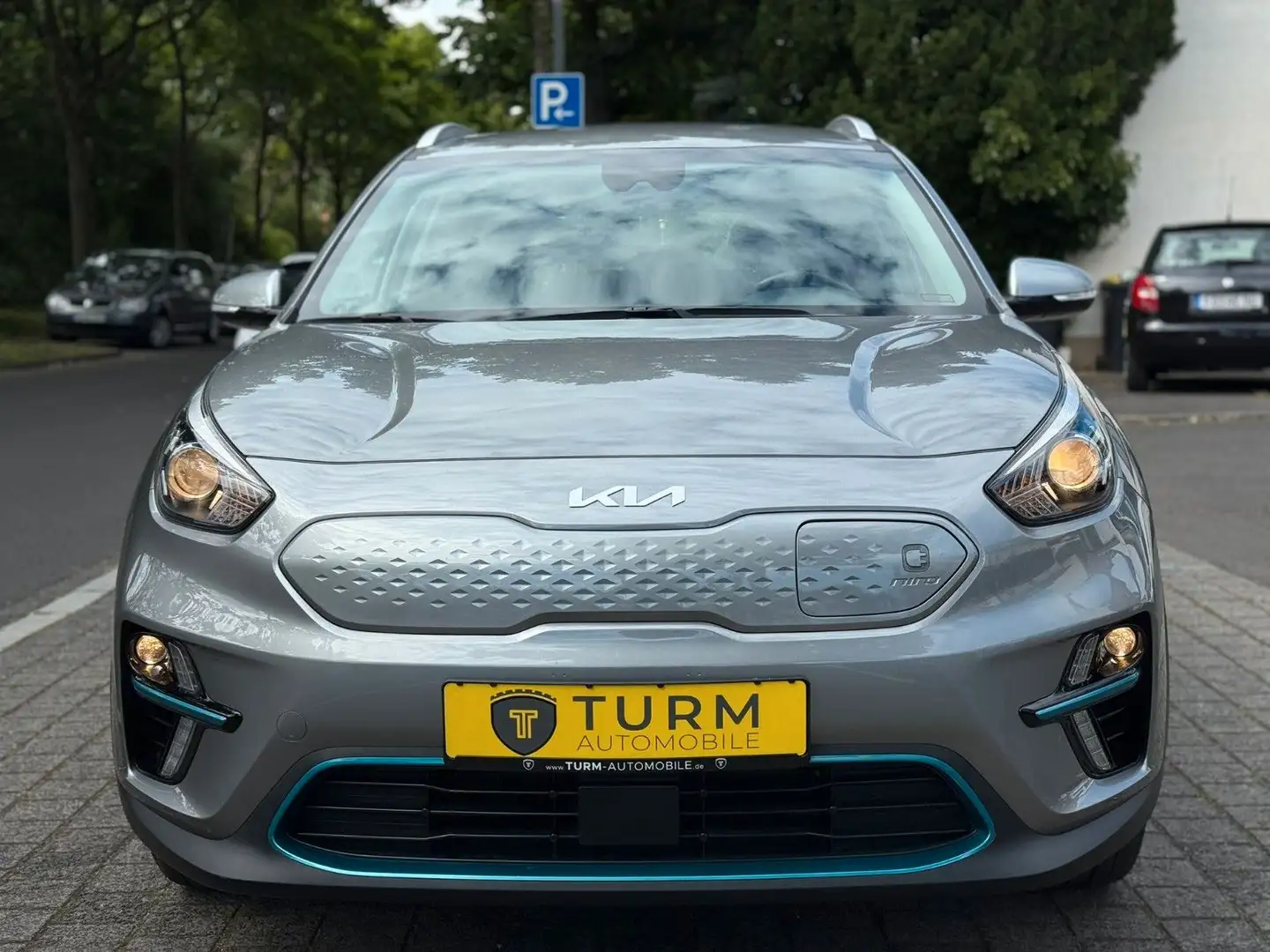 Kia Niro e-Niro 64kWh|Wärmep|11kW|SOH100%|Garantie11/2028 Grau - 2