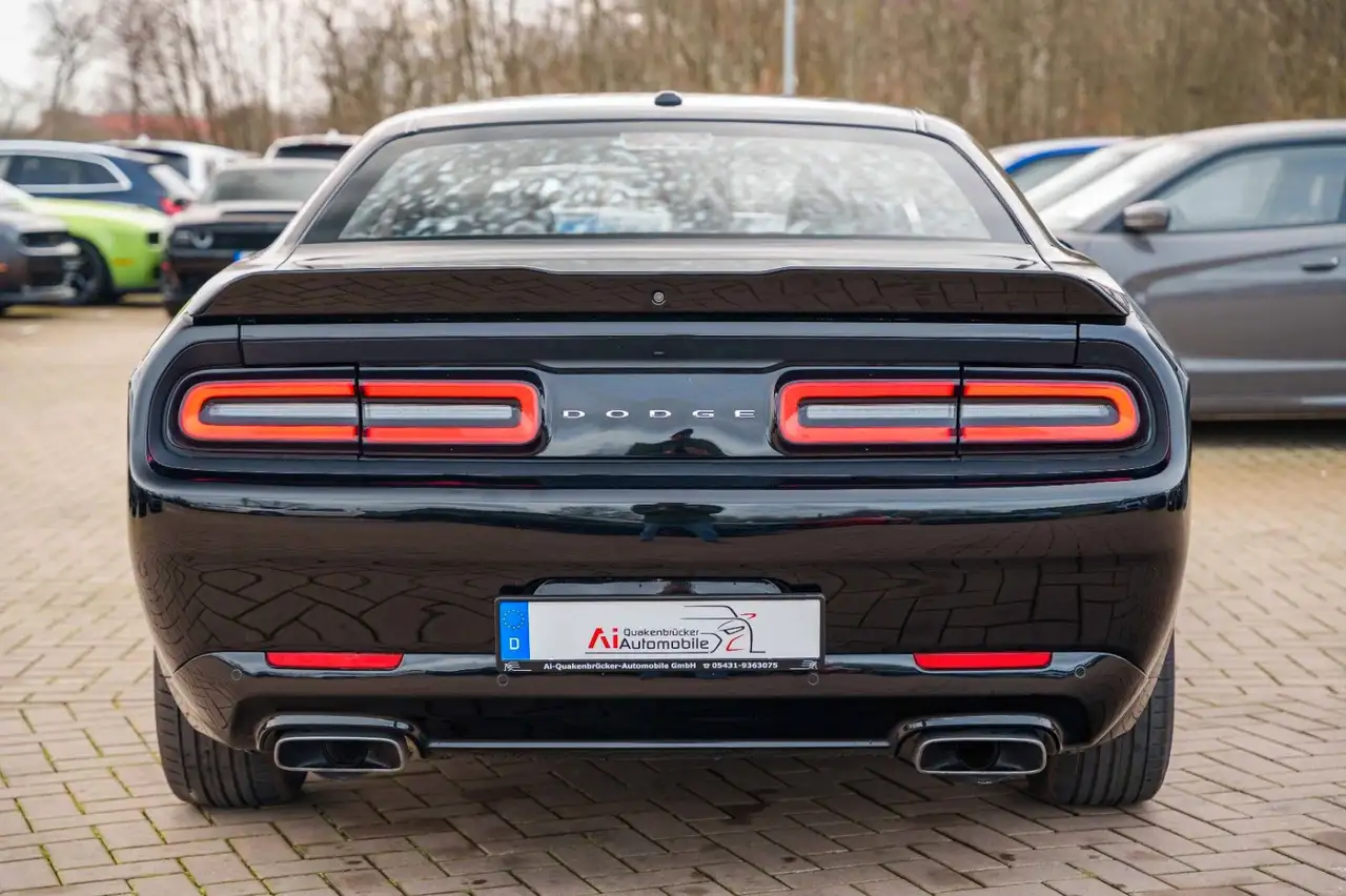 Dodge Challenger 2021 — фото 15