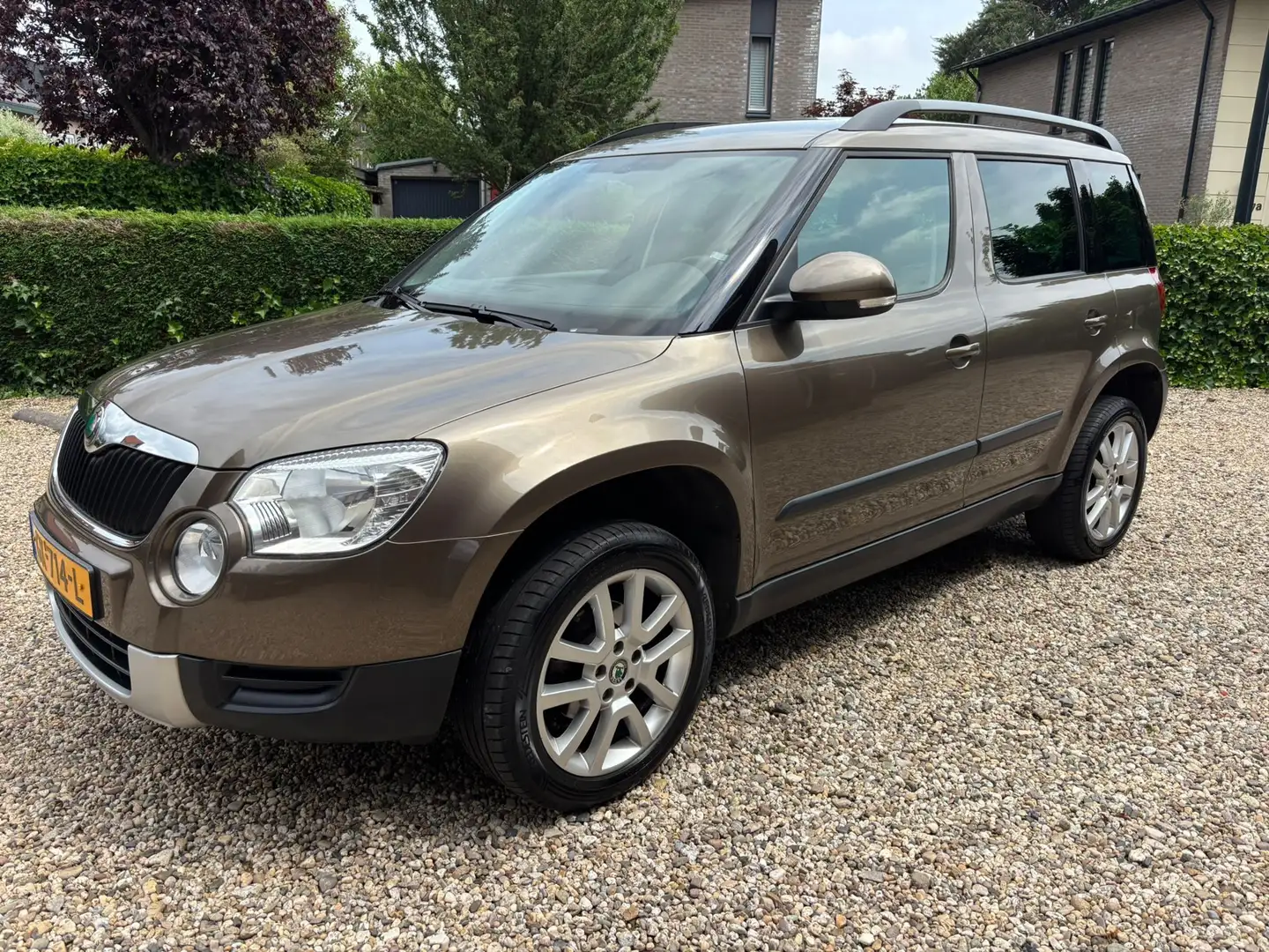 Skoda Yeti 1.2 TSI Ambition Bruin - 1