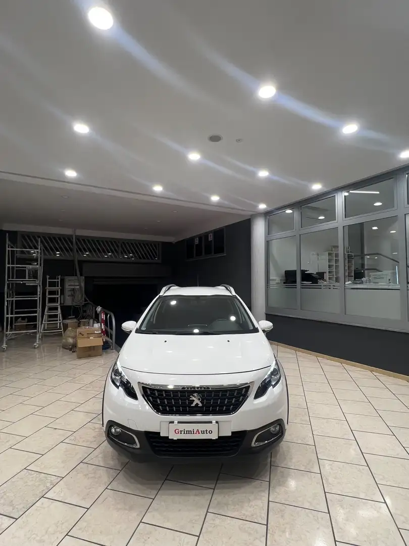 Peugeot 2008 BlueHDi 100 S&S Signature Weiß - 2