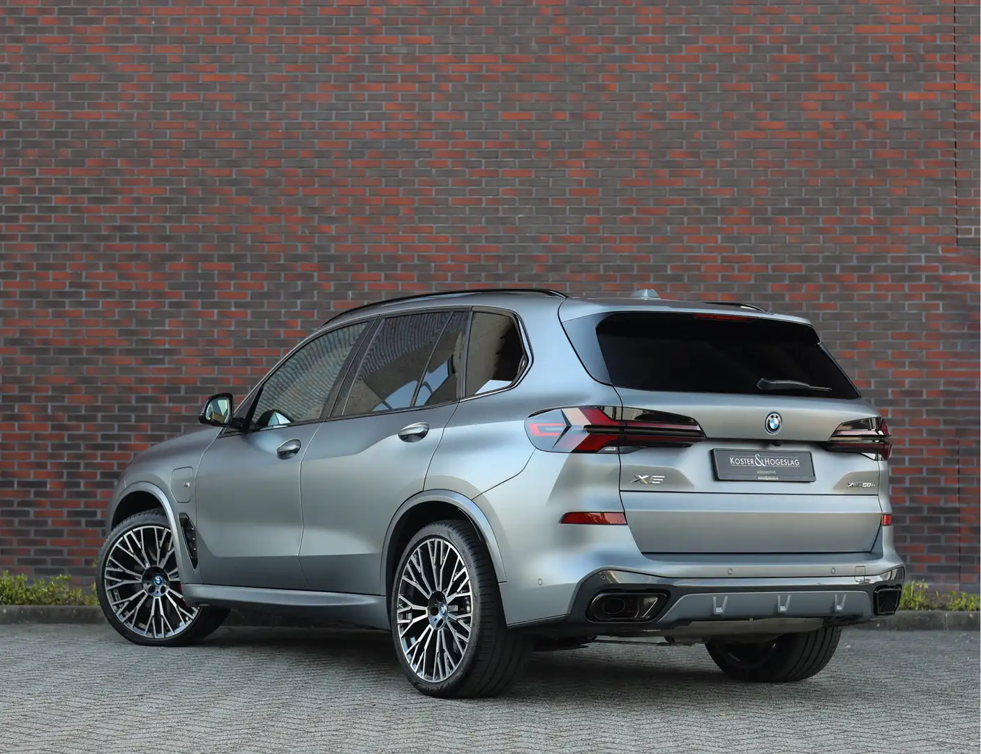 BMW X5 50e xDrive *Frozen*SkyLounge*B&W* Gris - 2