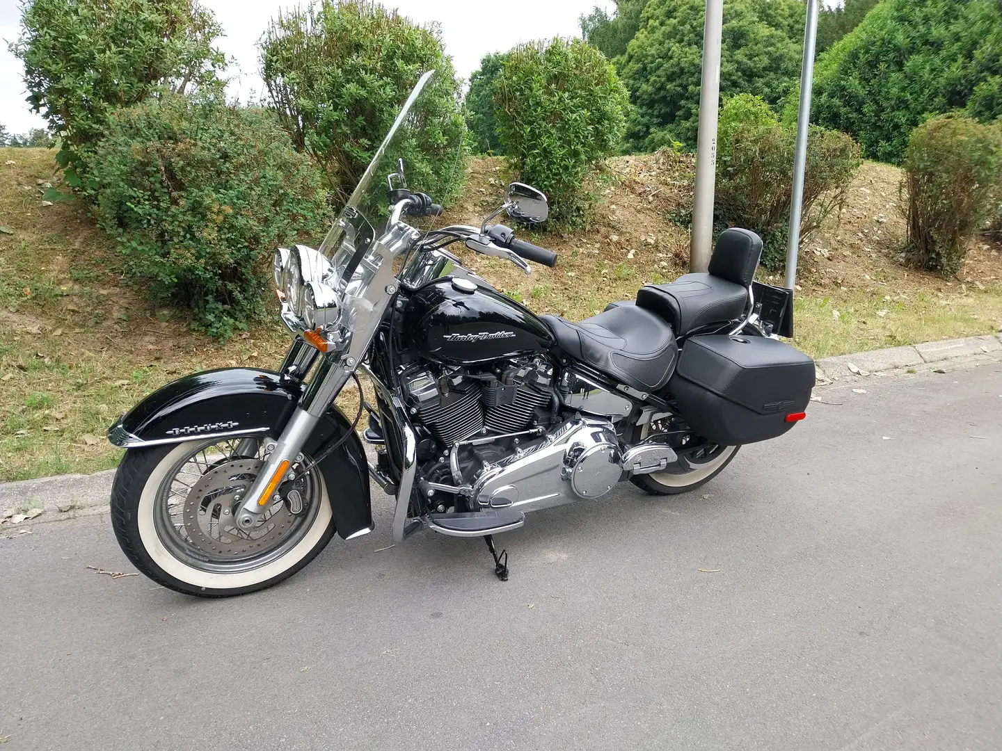 Harley-Davidson Deluxe Zwart - 2
