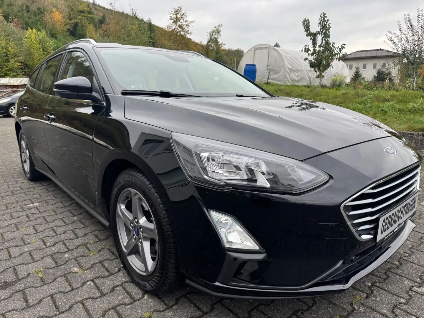Ford Focus Turnier 1,5 TDCI -Automatik-LED-1 Hand- Noir - 1