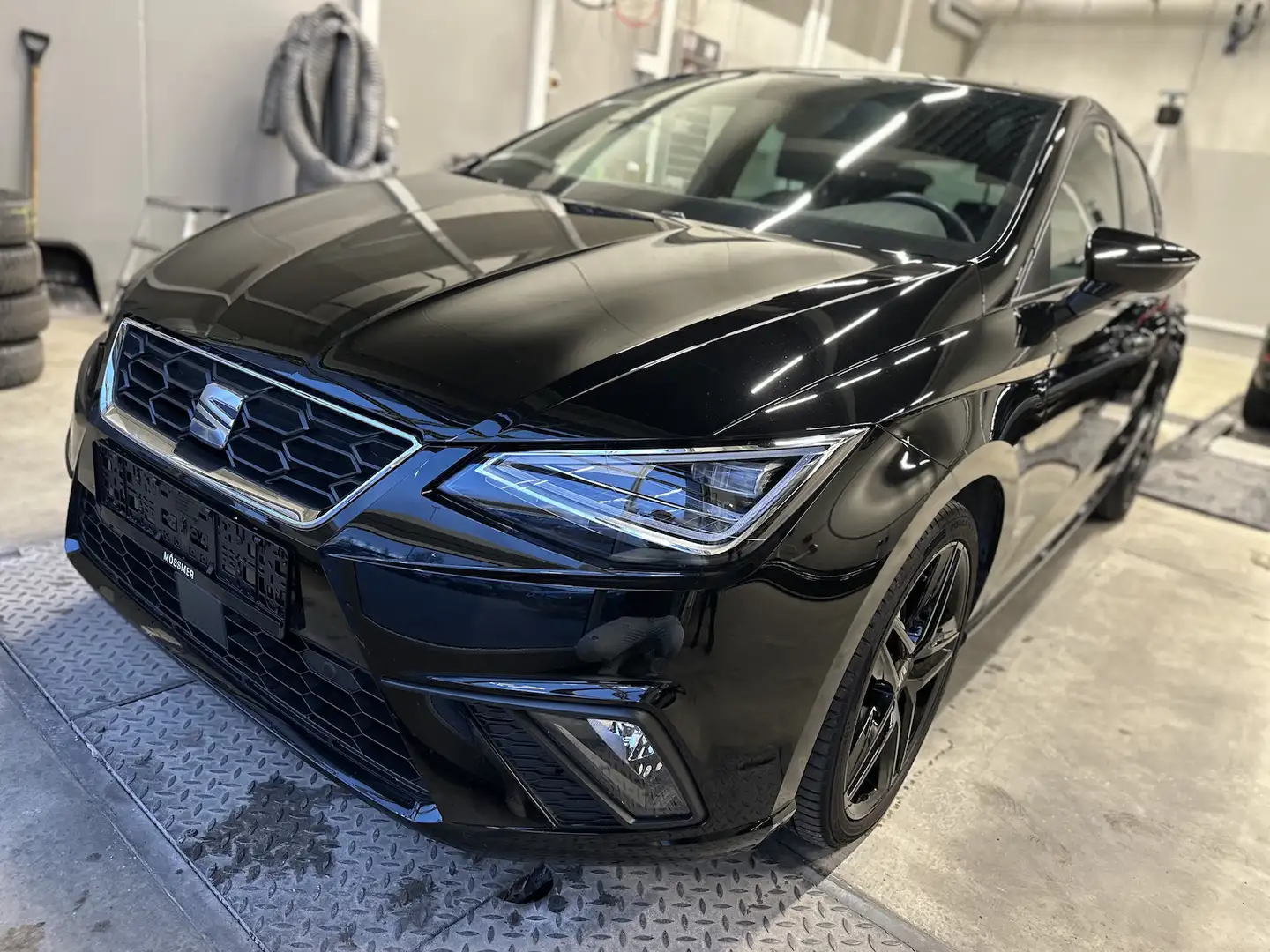 SEAT Ibiza 1,5TSI DSG FR Navi Pano 18´´ Assist XL Negro - 2
