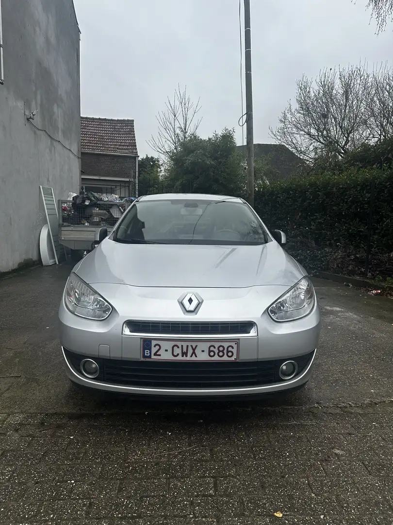 Renault Fluence 1.5 dCi Gris - 1