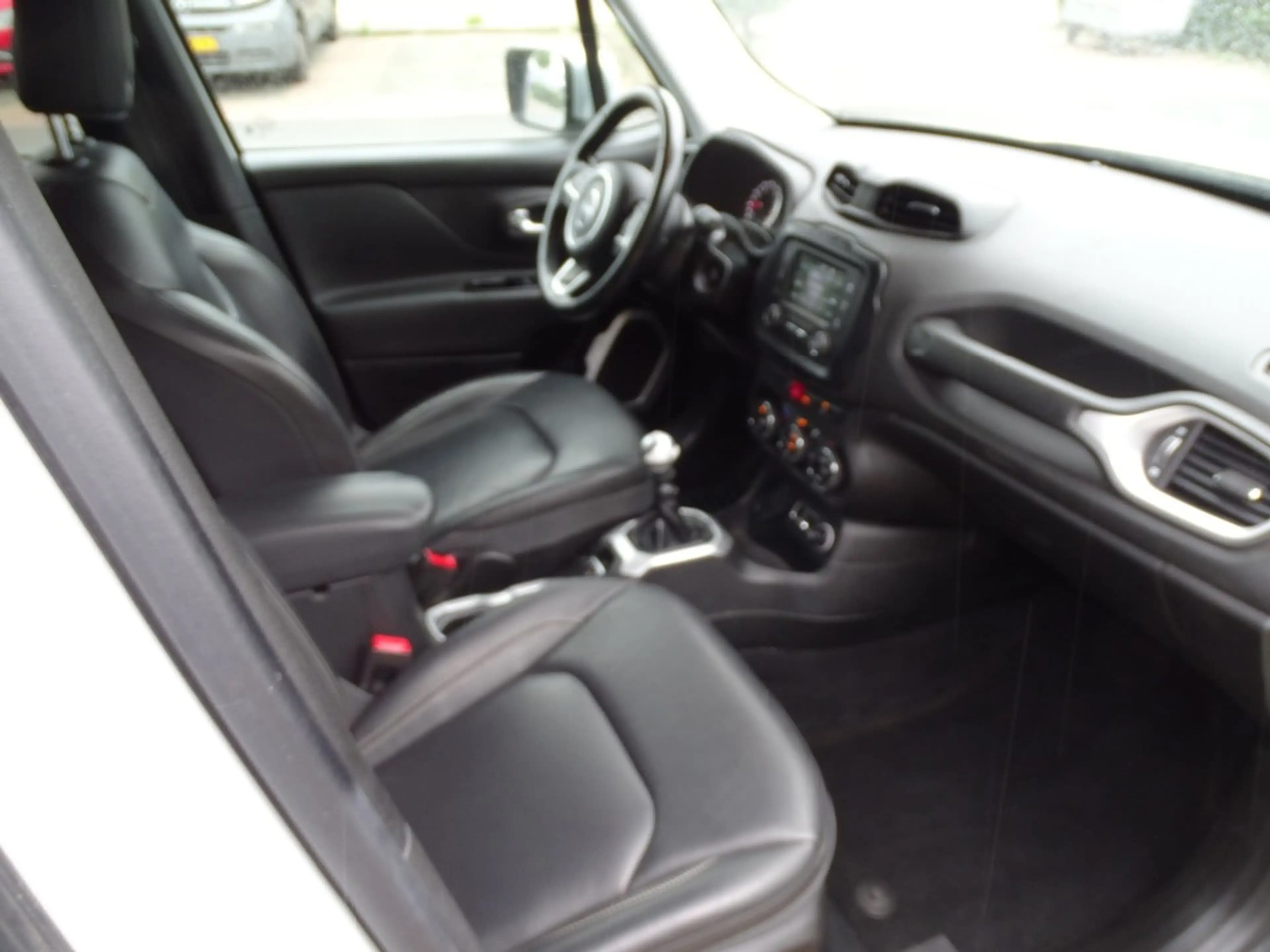 Jeep Renegade 1.4 M.AIR FREEDOM-Cruise-Blth-Navi-Usb/Aux — photo 9