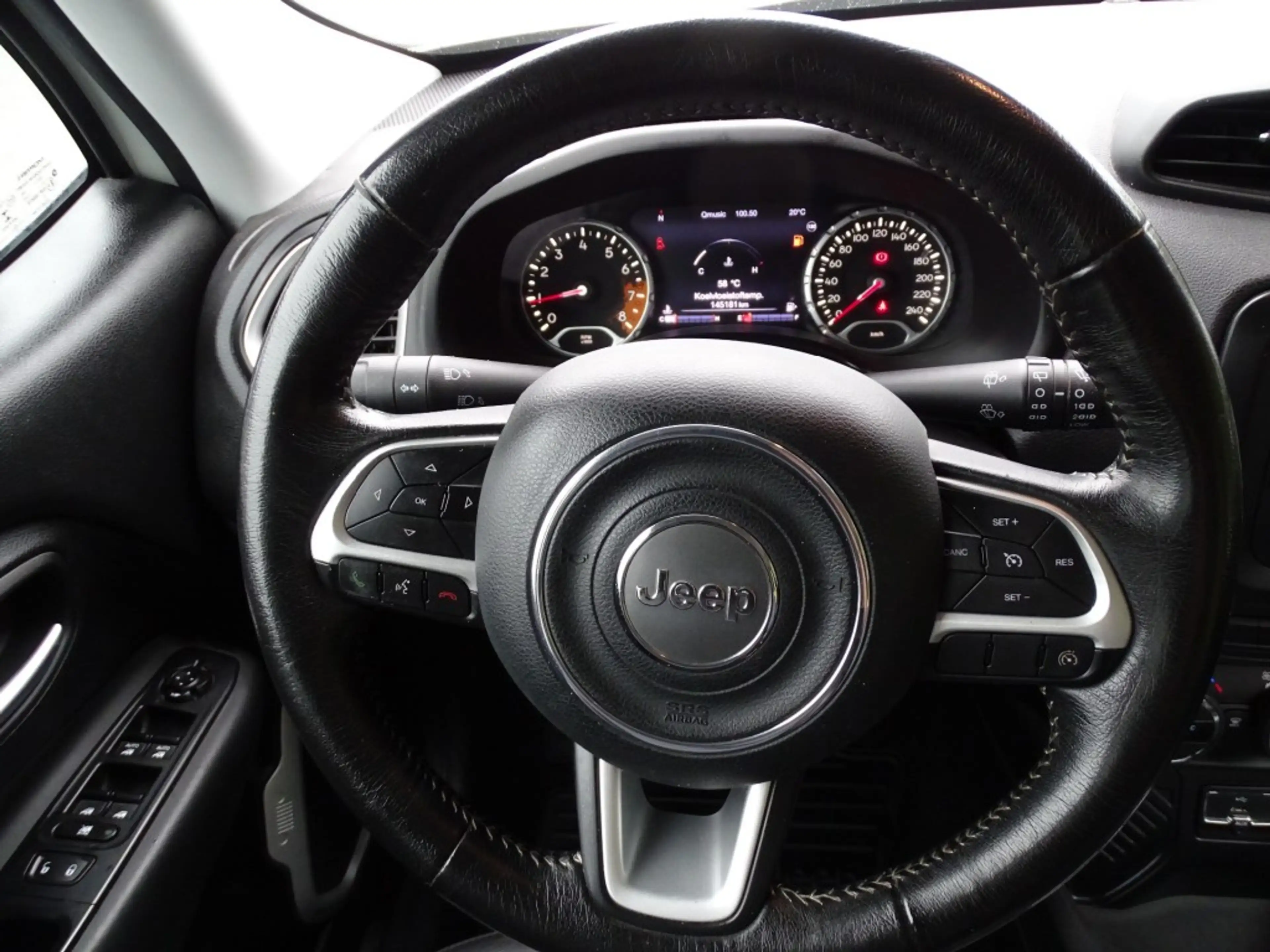 Jeep Renegade 1.4 M.AIR FREEDOM-Cruise-Blth-Navi-Usb/Aux — photo 8