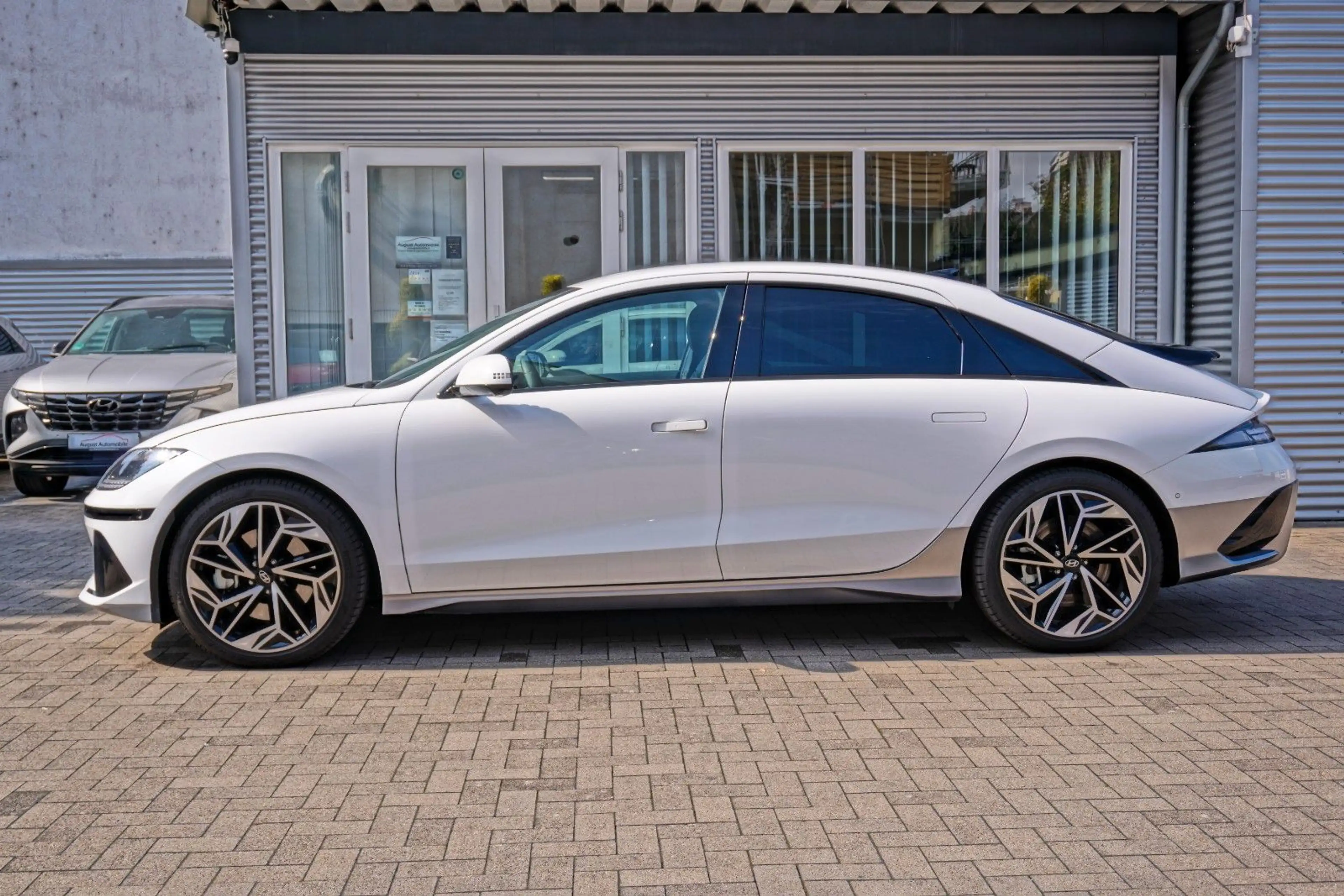 Hyundai IONIQ 6 UNIQ 360° Belüf 4xSH ACC HDA2.0 BOSE LED — photo 3