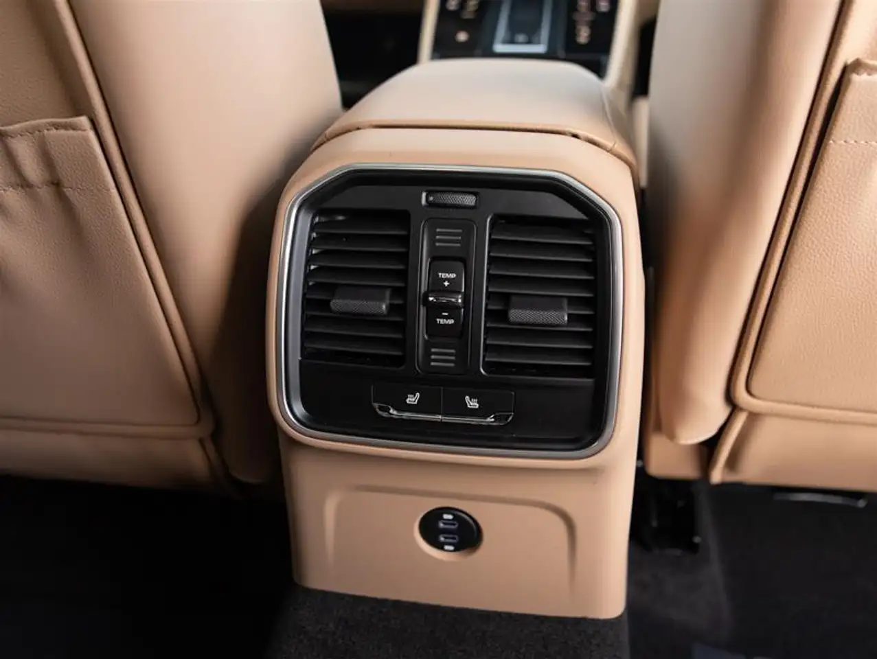 Porsche Macan снимка Porsche Macan