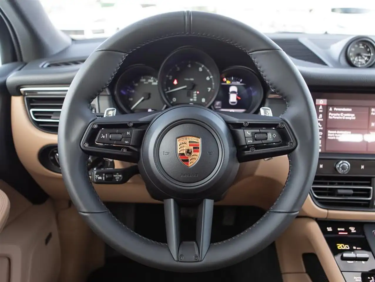 Porsche Macan снимка Porsche Macan