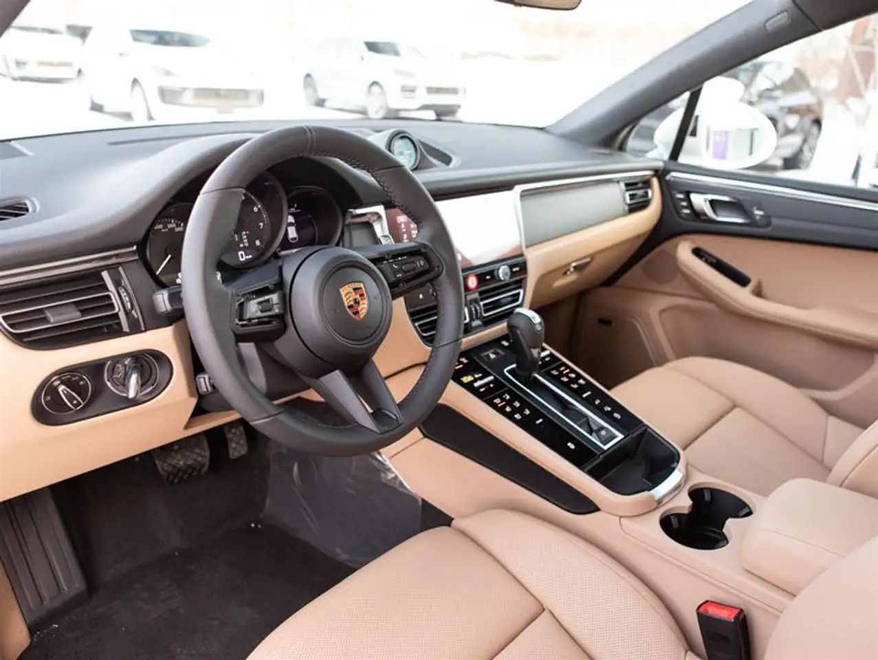 Porsche Macan снимка Porsche Macan