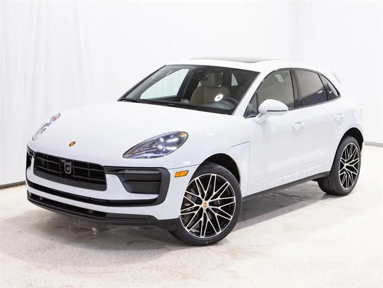 Porsche Macan снимка Porsche Macan