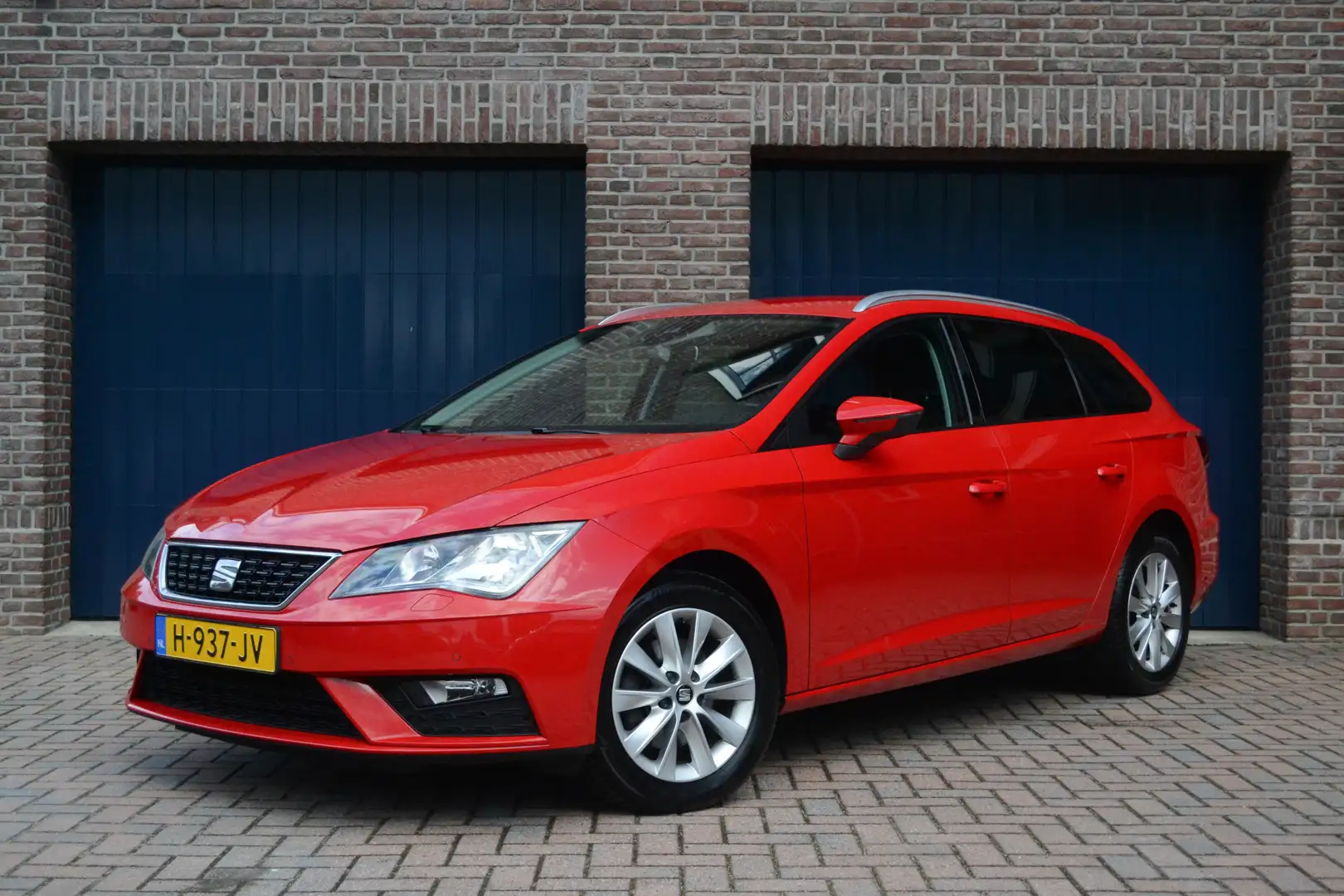 SEAT Leon ST 1.5 TSI DSG Style Ultimate Edition | Trekhaak | Rood - 1