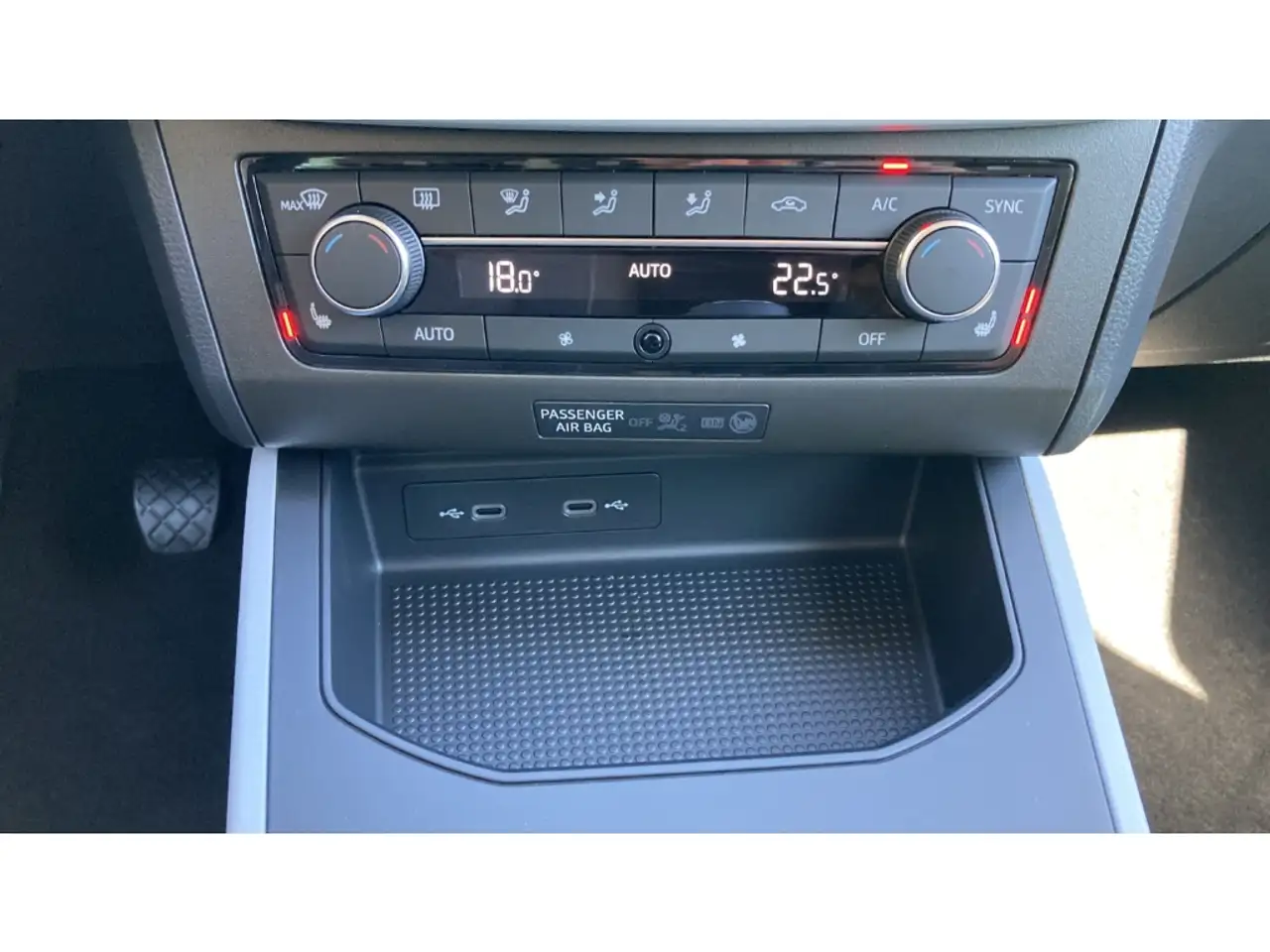 SEAT Arona 1.0 TGI Style PDC+SHZ+FULL-LINK+TEMPOMAT, миниатюра 18