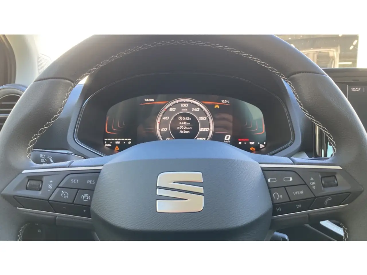 SEAT Arona 1.0 TGI Style PDC+SHZ+FULL-LINK+TEMPOMAT, миниатюра 16