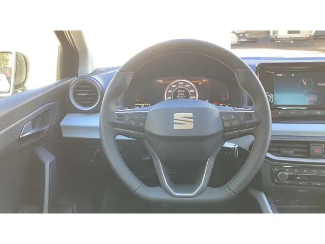 SEAT Arona view 15
