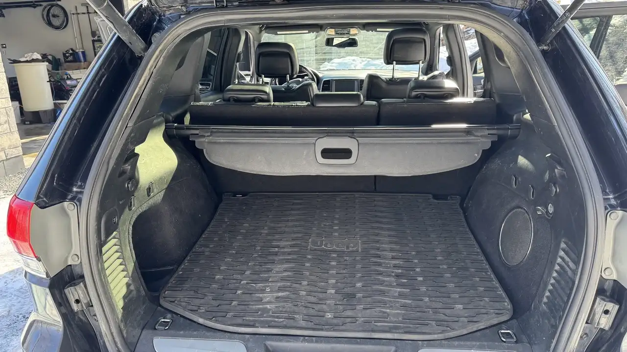Jeep Grand Cherokee снимка Jeep Grand Cherokee