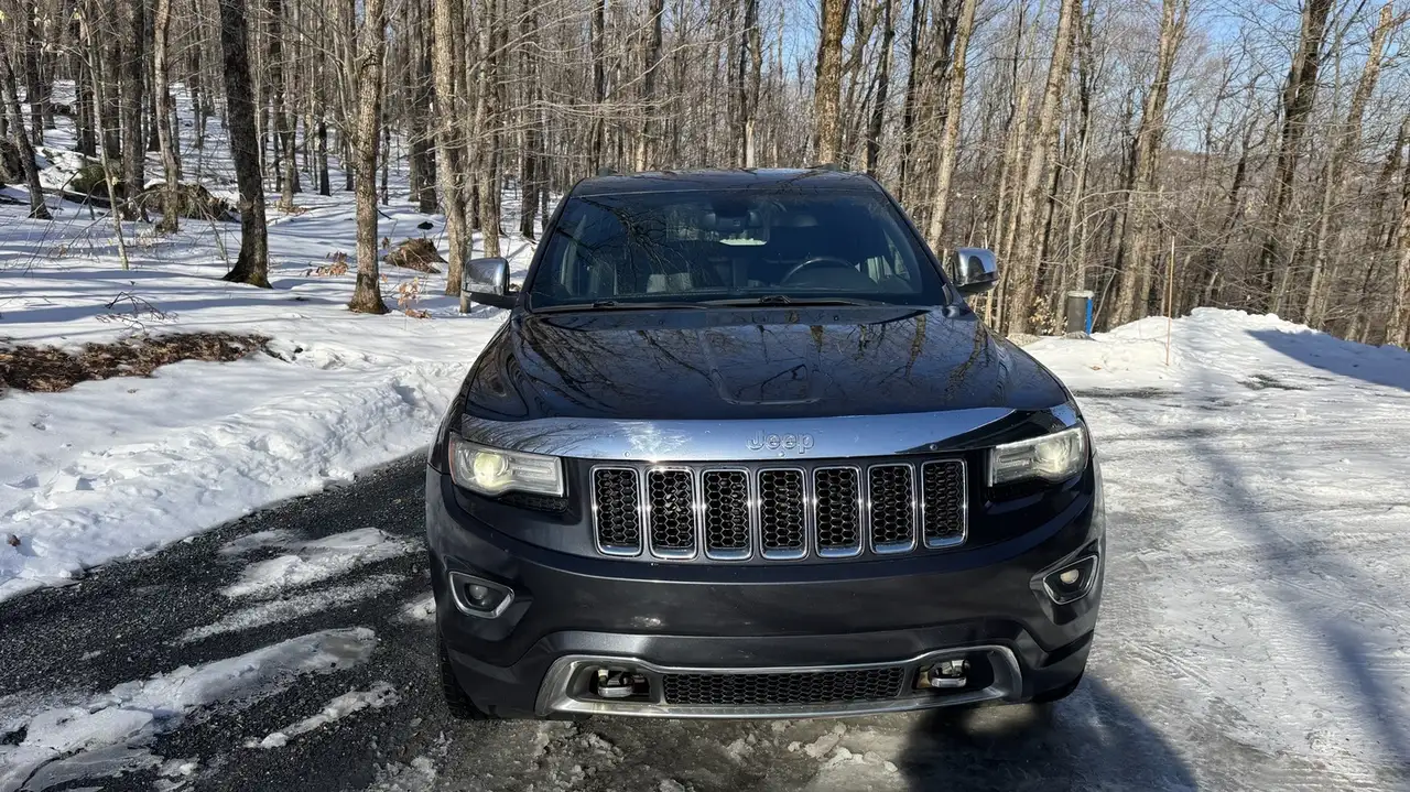 Jeep Grand Cherokee снимка Jeep Grand Cherokee