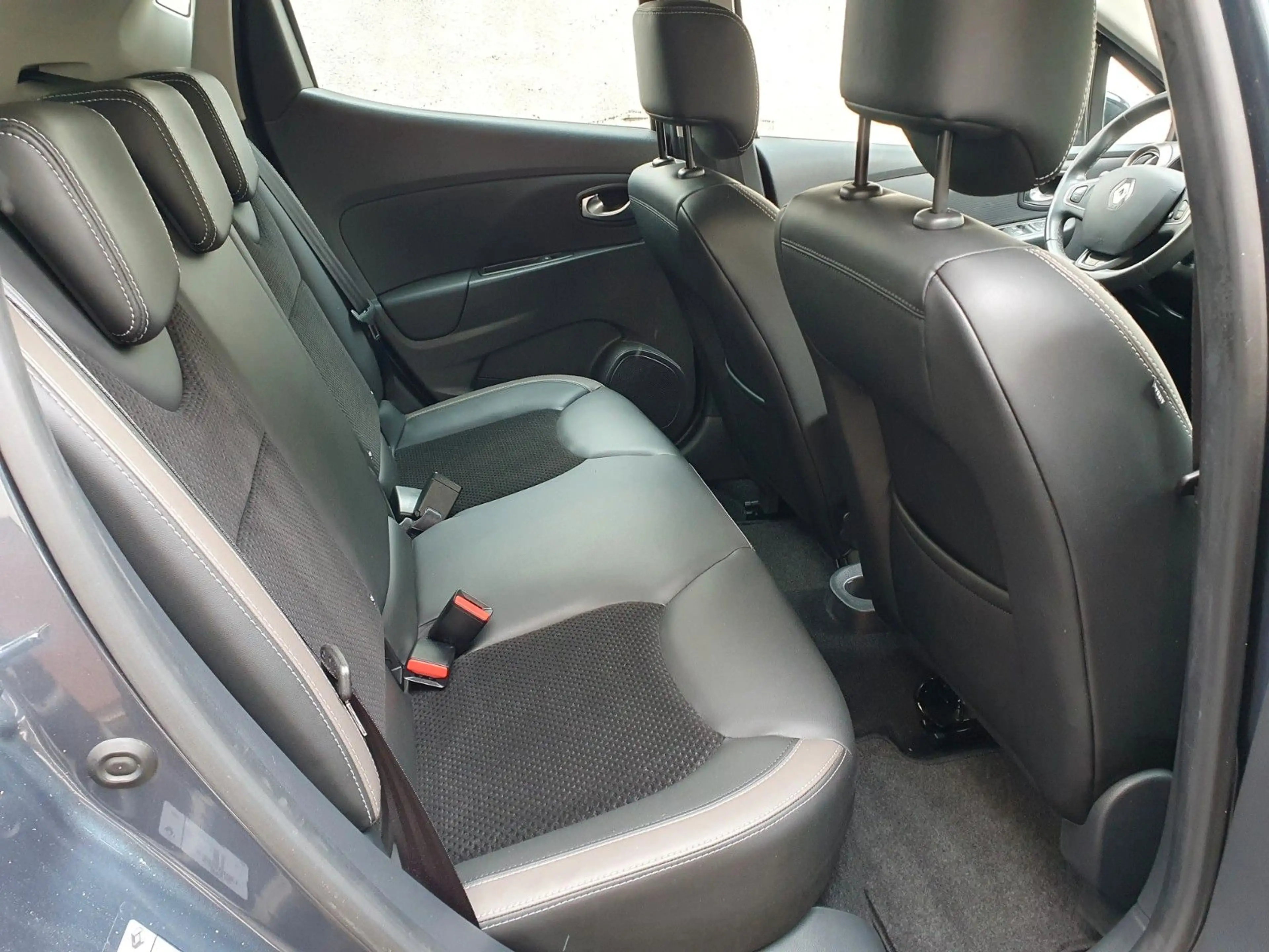 Renault Clio IV Intens **Kamera*Bose*LED*Sitzhzg** — photo 13