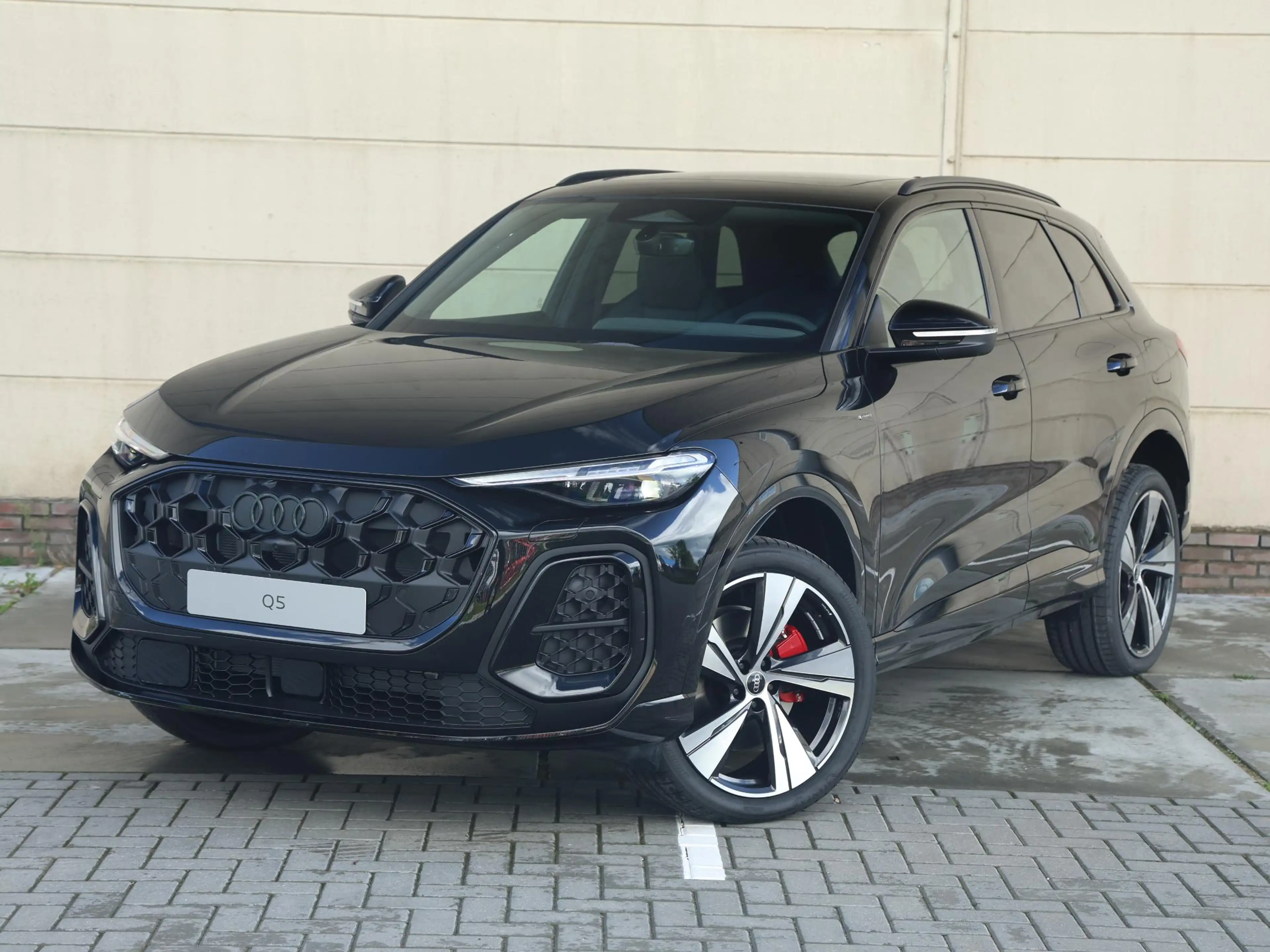 Audi Q5 S edition Competition e-hybrid 367 PK SUV Pano | 2 — photo 10