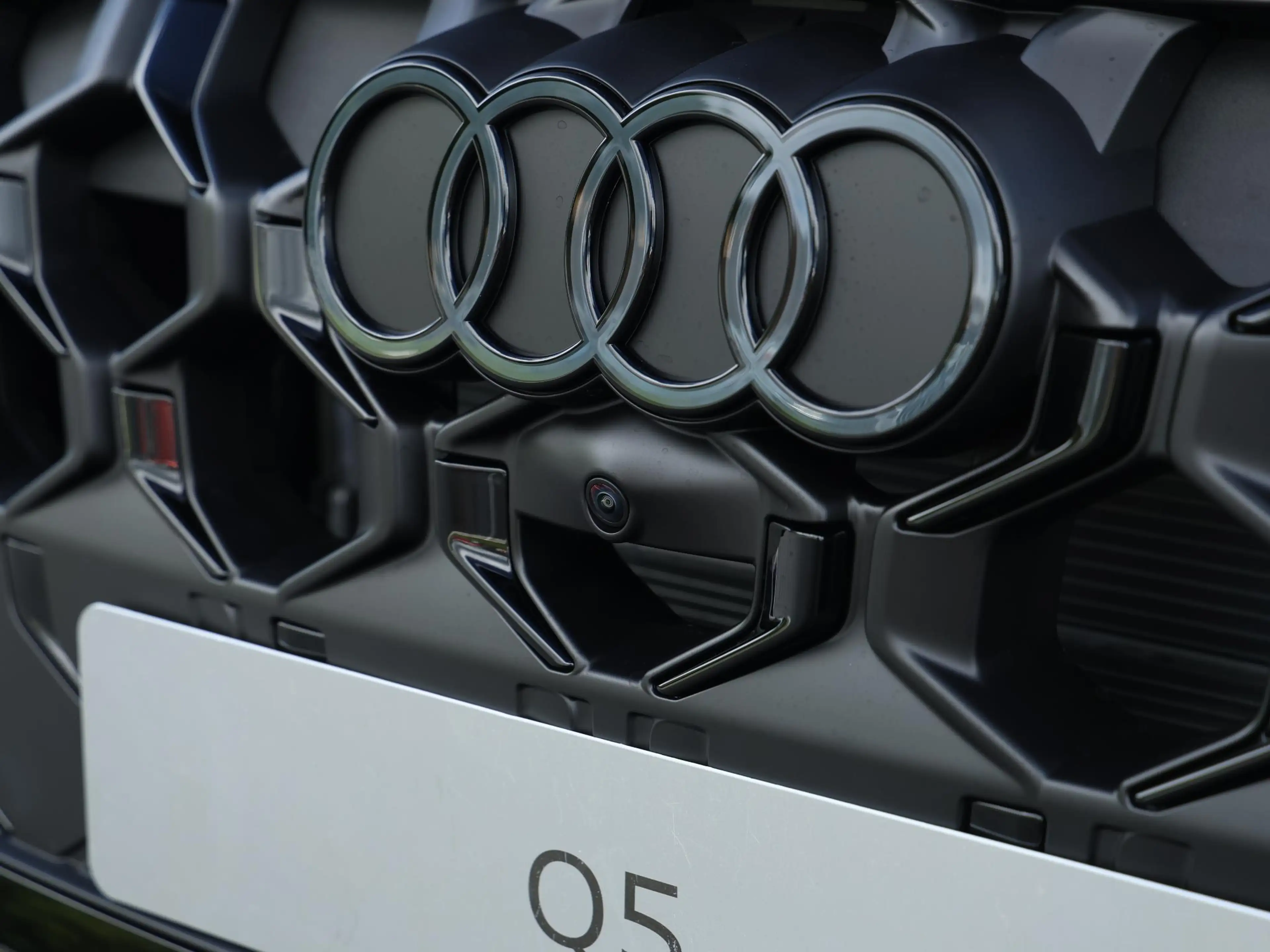 Audi Q5 S edition Competition e-hybrid 367 PK SUV Pano | 2 — photo 15