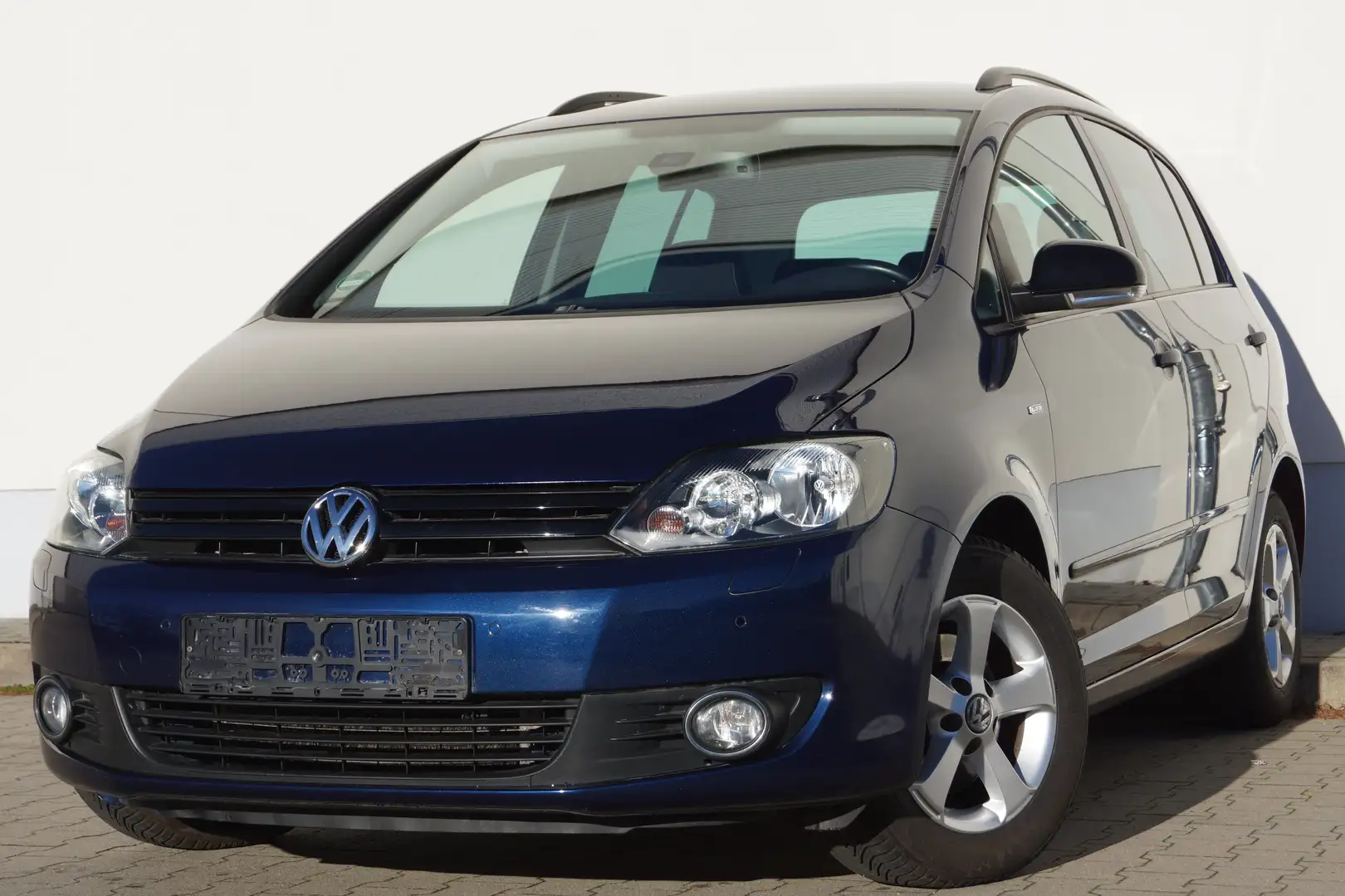Volkswagen Golf Plus VI*Match*PDC*Leder*Klimaautomatik*Tempomat*6-Gang Bleu - 1