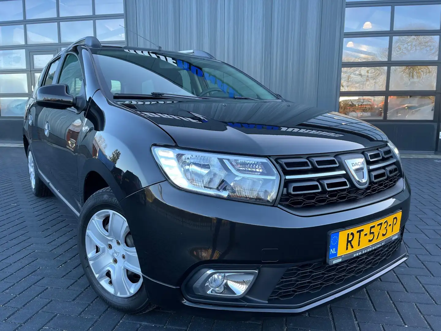Dacia Logan MCV 0.9 TCe Laureate NL.Auto/Airco/Cruise/Trekhaak Zwart - 2