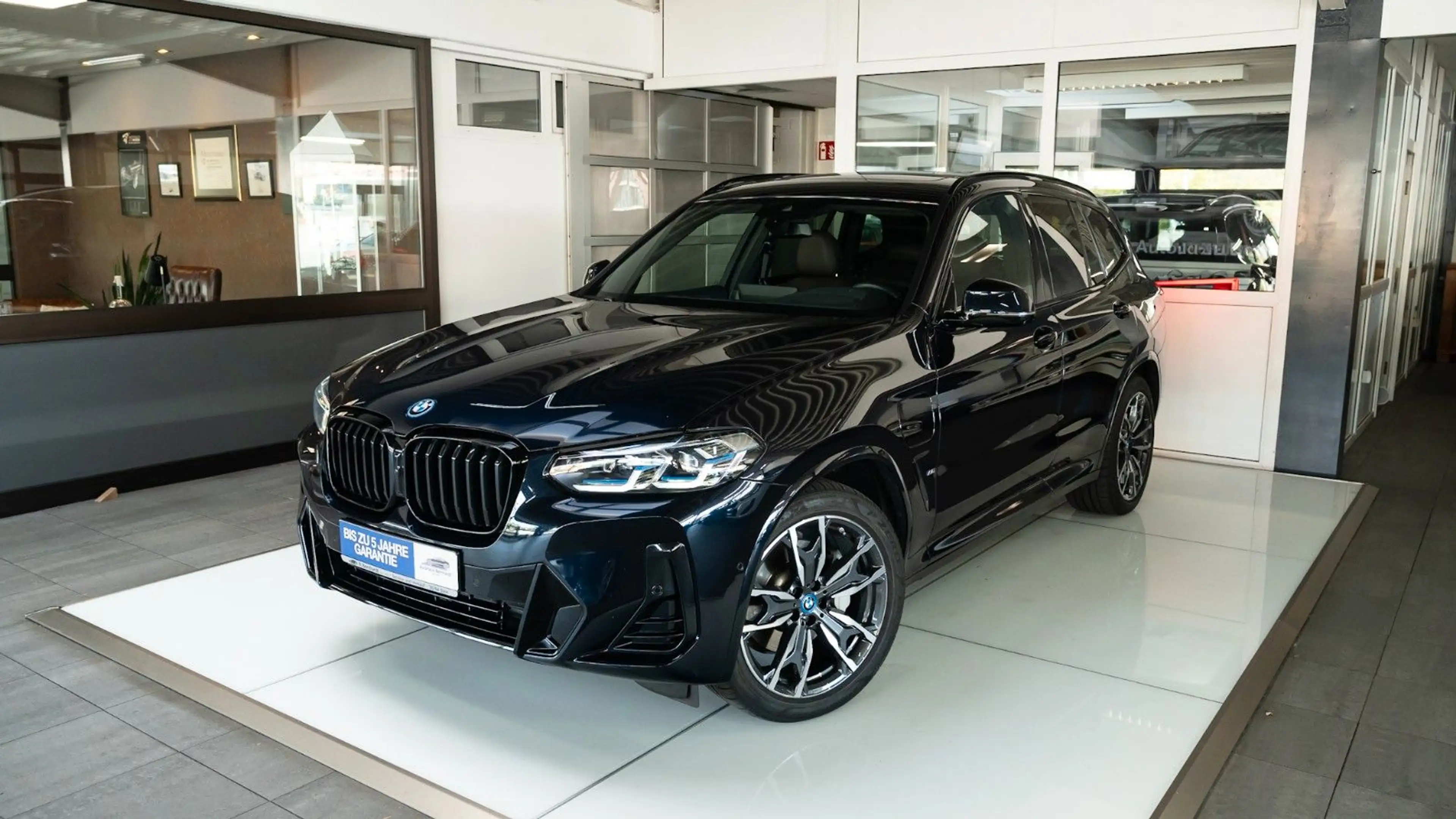 BMW X3 xDrive 30e M Sport PanoDach 360°Kam Sitzbelüf — photo 3