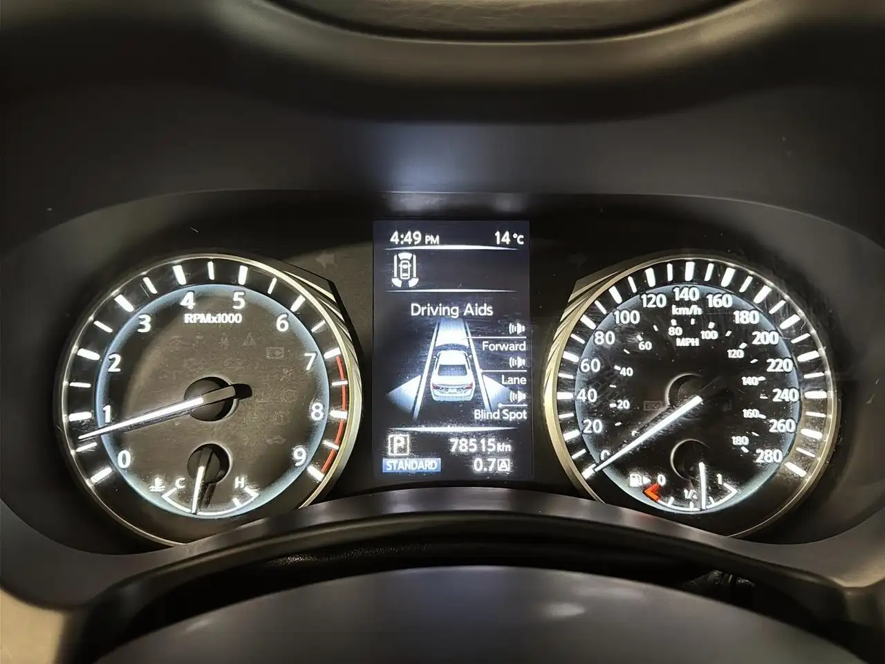 Infiniti Q50 снимка Infiniti Q50