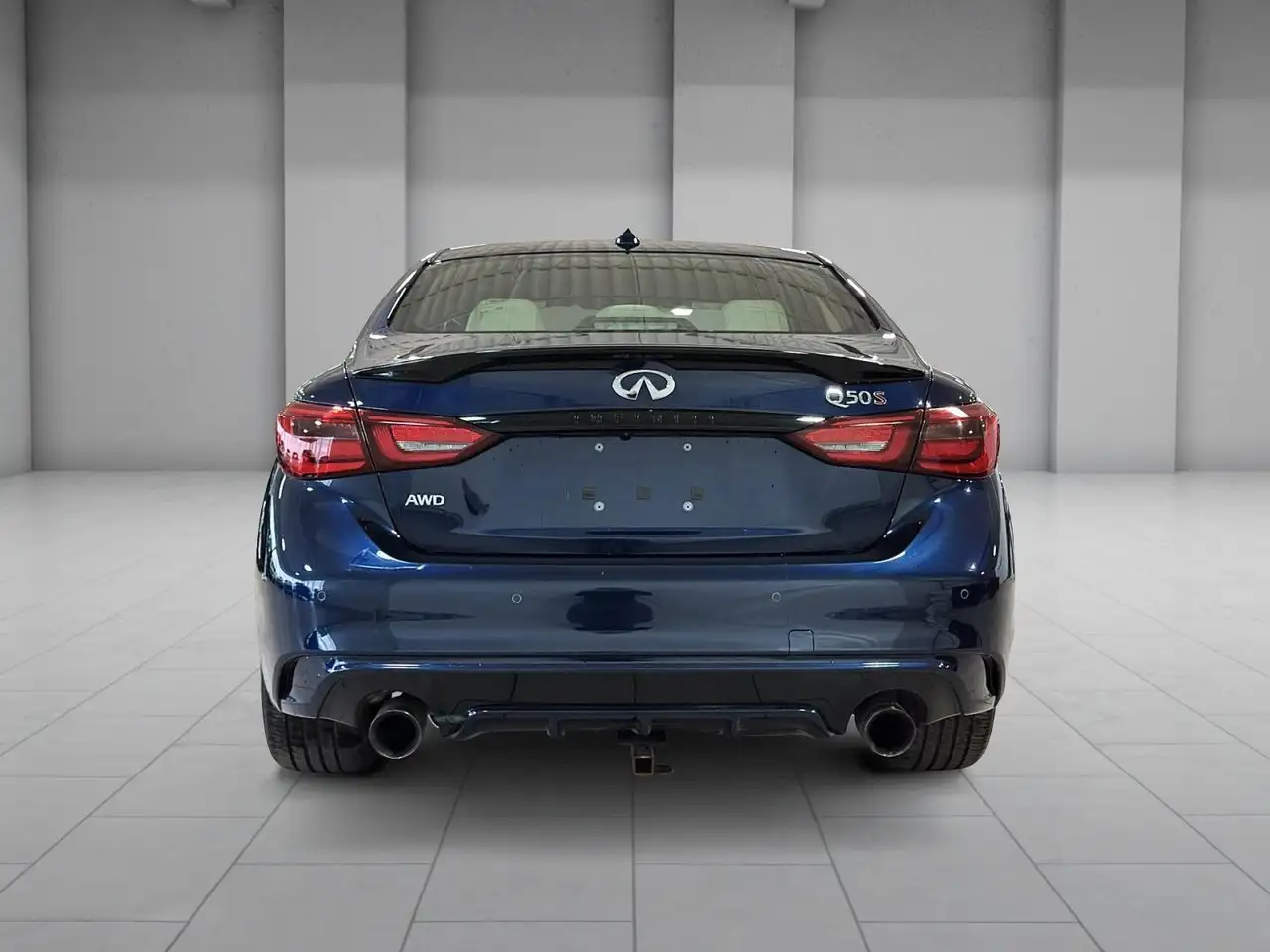 Infiniti Q50 снимка Infiniti Q50