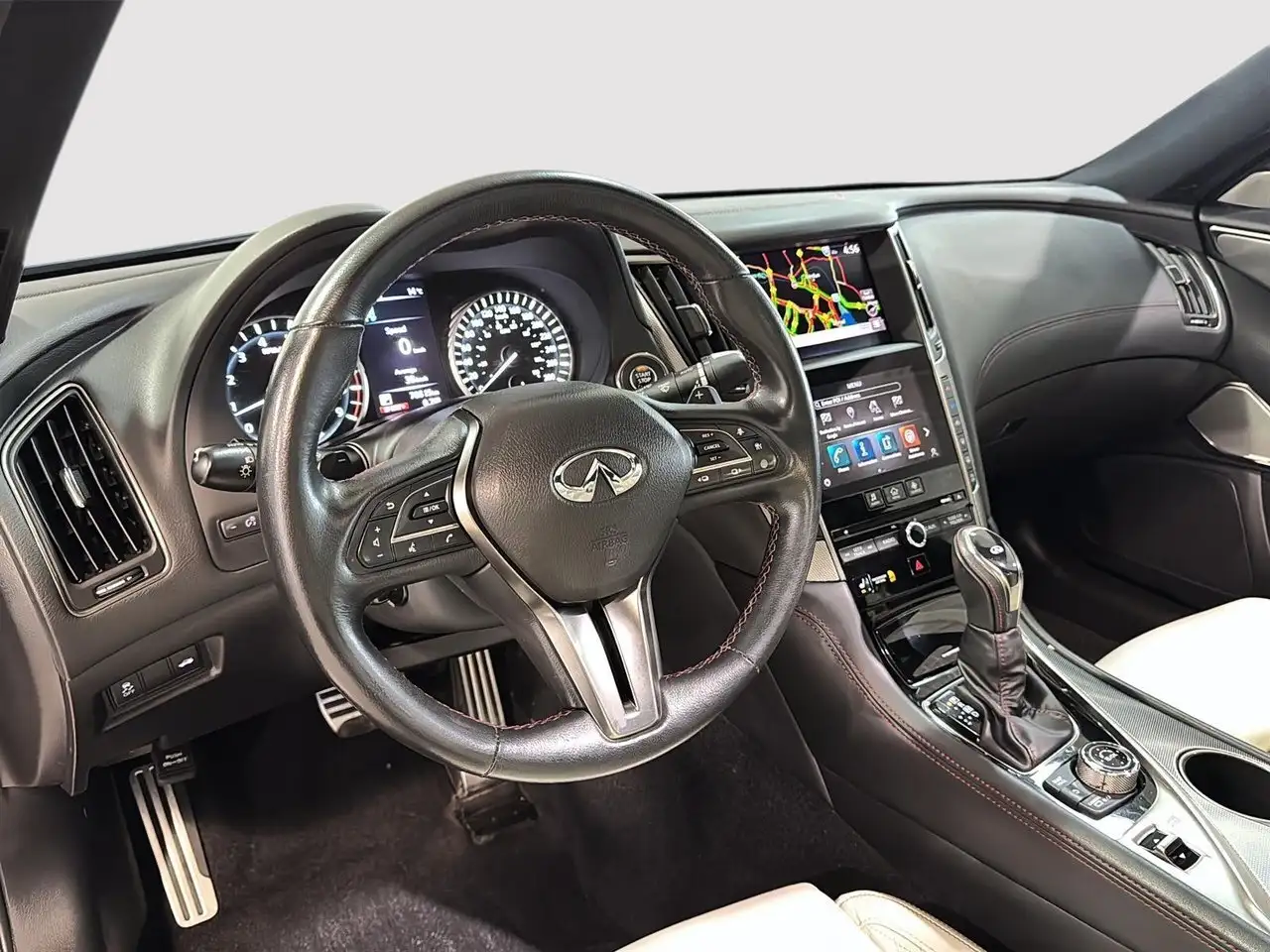 Infiniti Q50 снимка Infiniti Q50