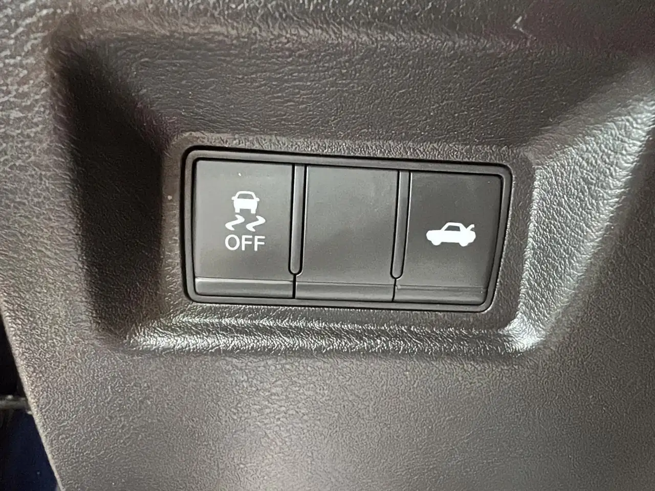 Infiniti Q50 снимка Infiniti Q50
