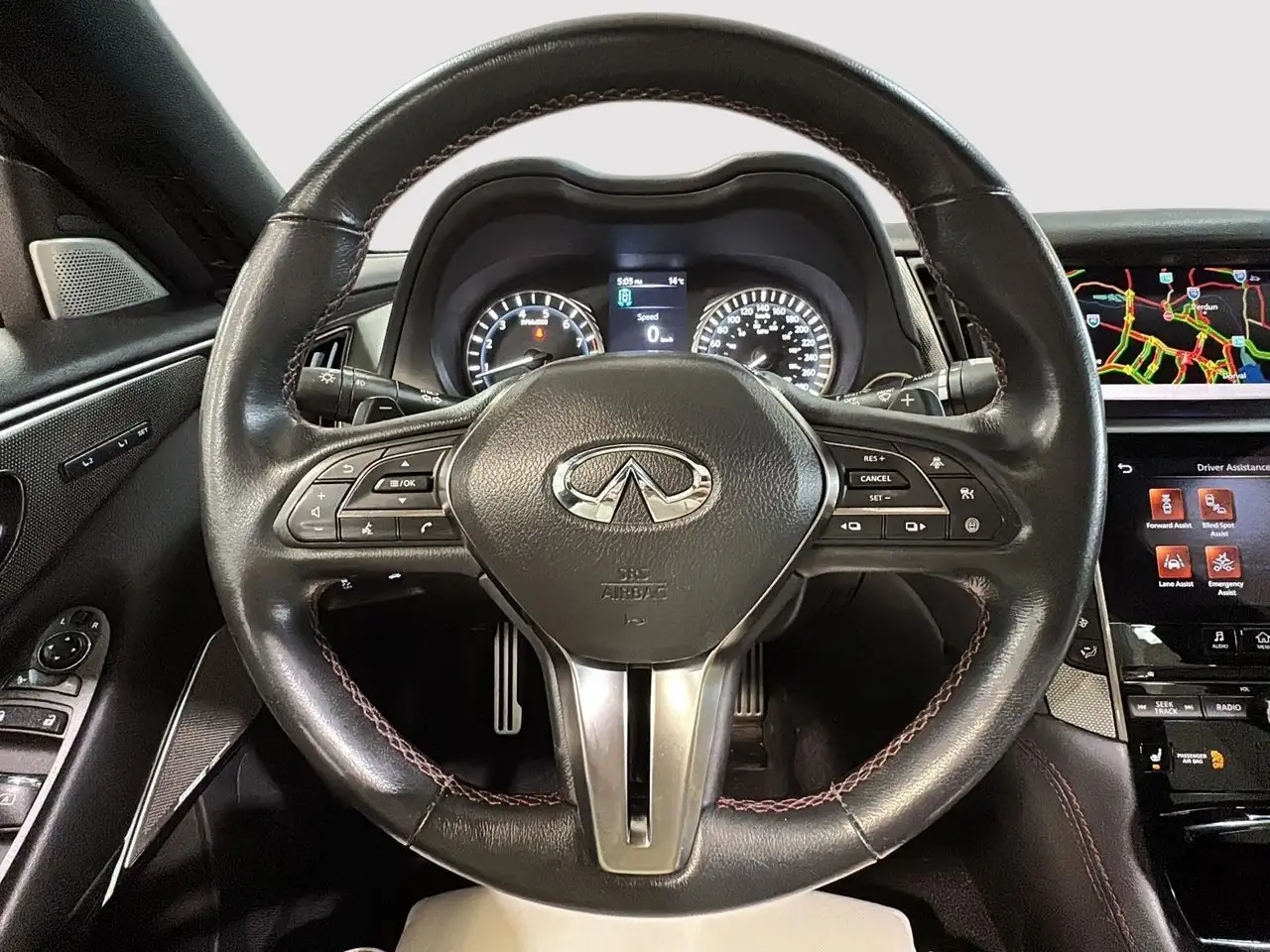 Infiniti Q50 снимка Infiniti Q50