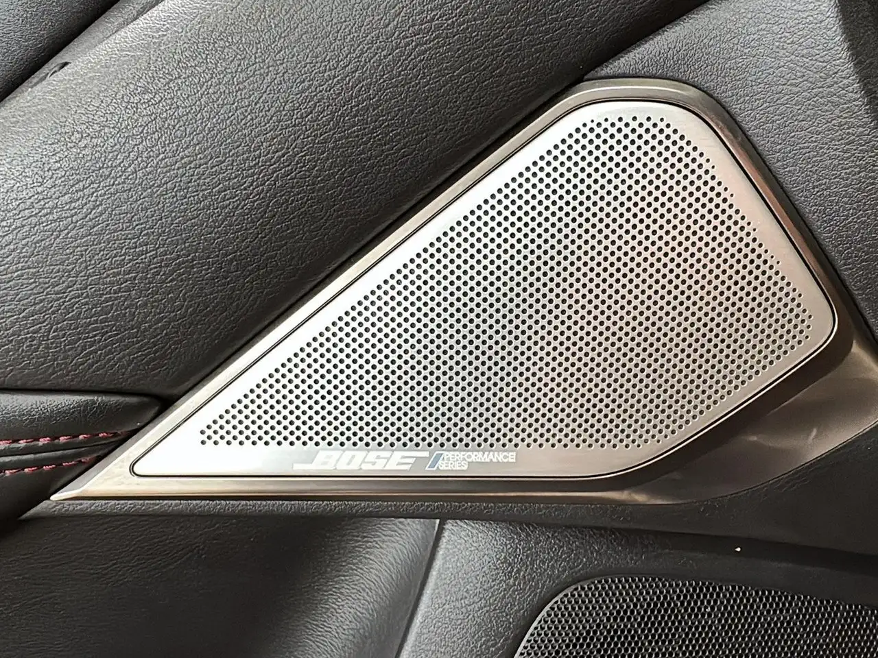 Infiniti Q50 снимка Infiniti Q50