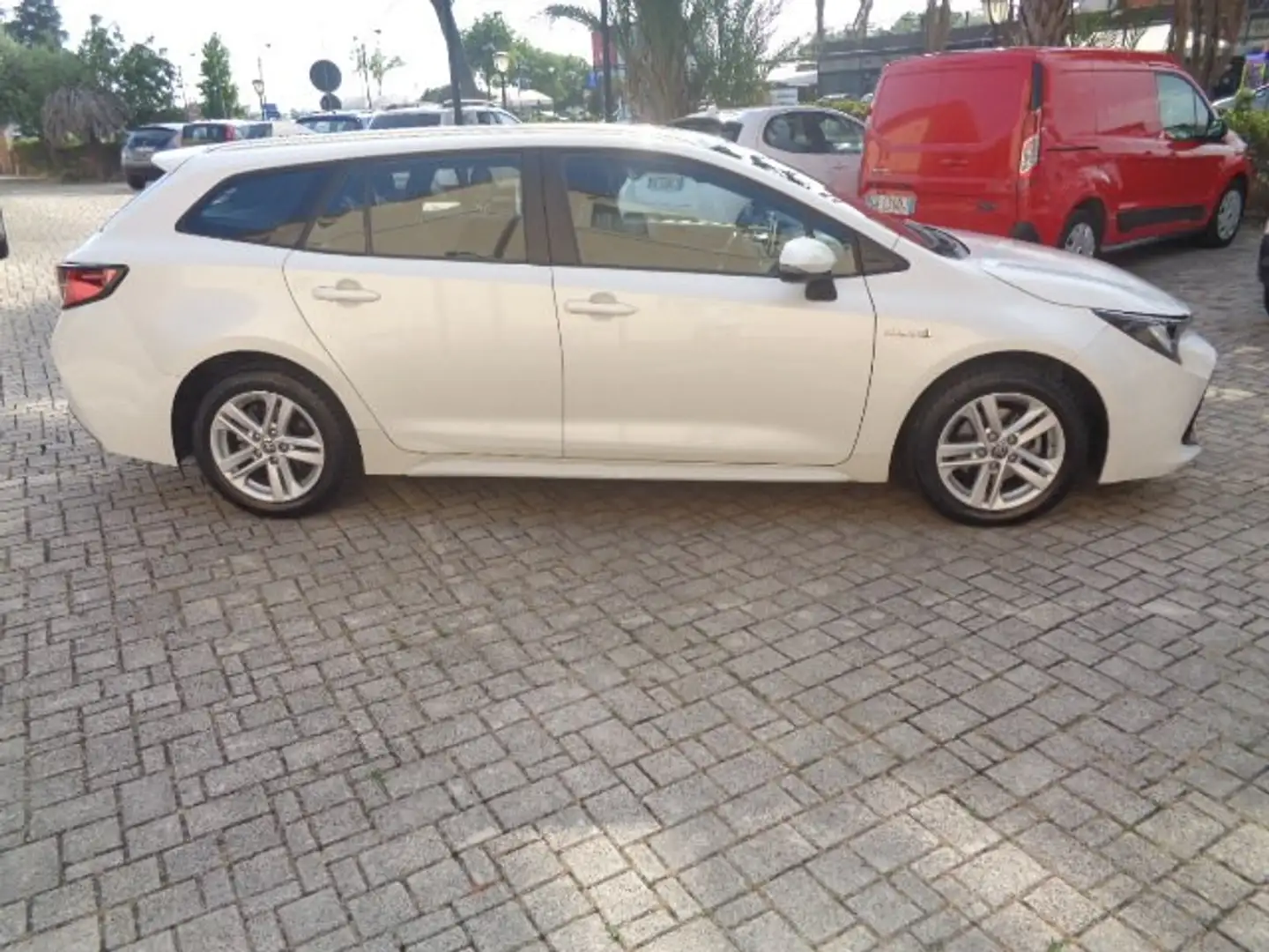 Toyota Corolla Touring Sports 1.8 Hybrid Business Tagliandata Blanco - 2