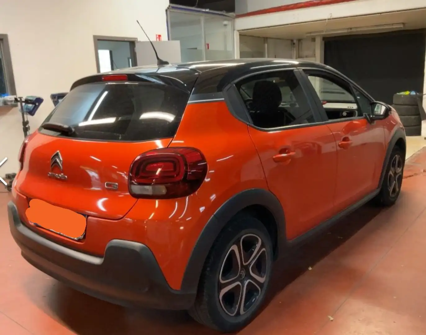 Citroen C3 C3 1.2 puretech Feel Gpl 82cv Orange - 2