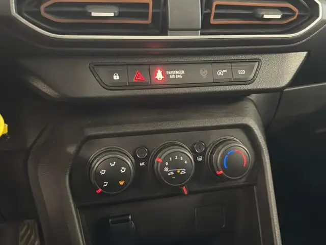 Dacia Sandero view 10