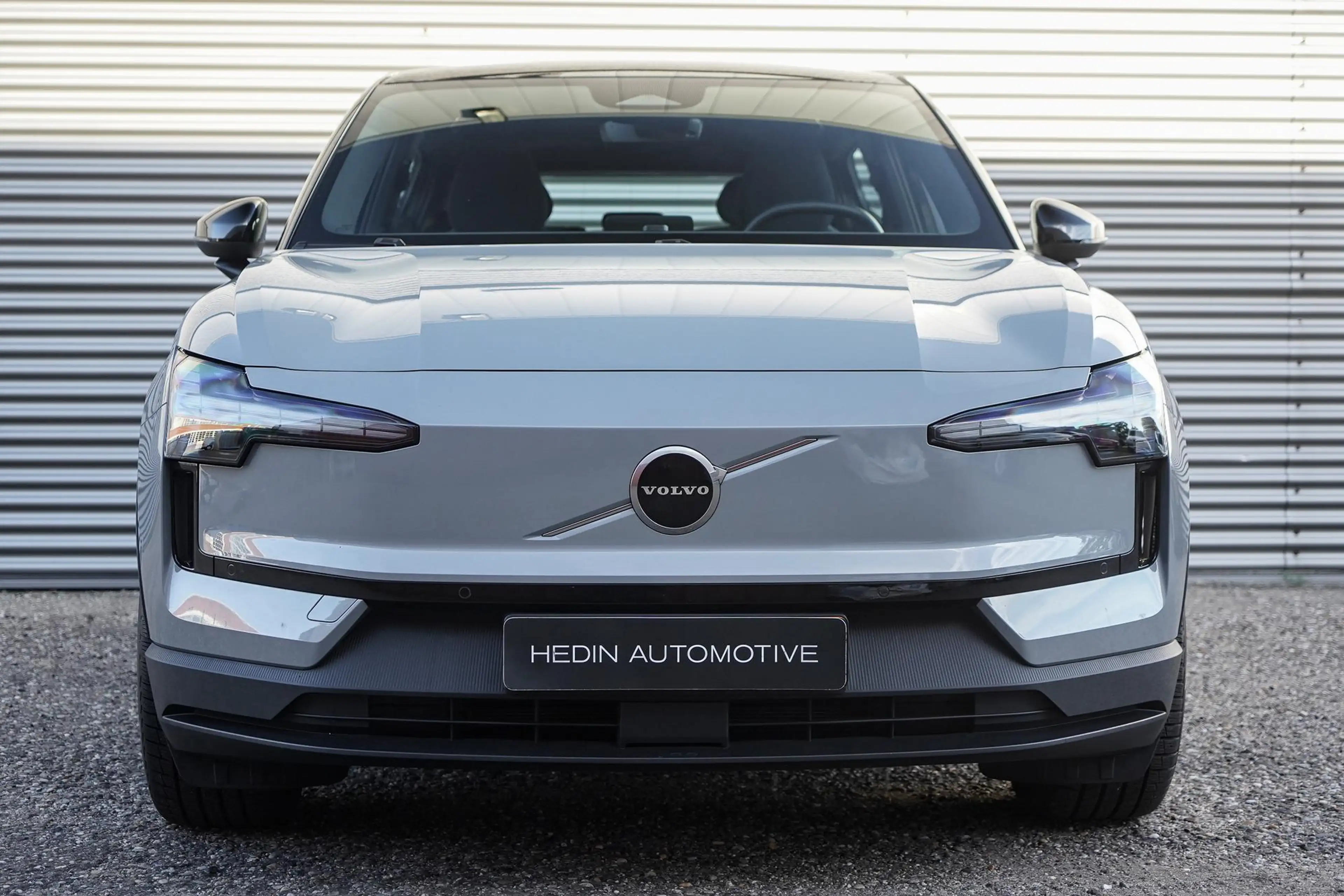 Volvo EX30 Single Motor Extended Range Plus 69 kWh | Adaptive — photo 2