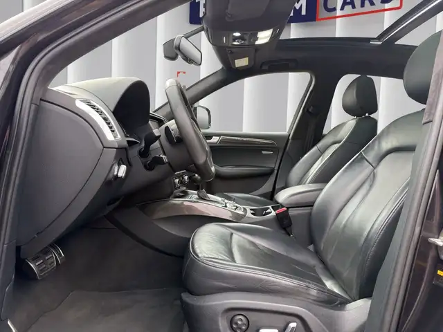 Audi SQ5 view 10
