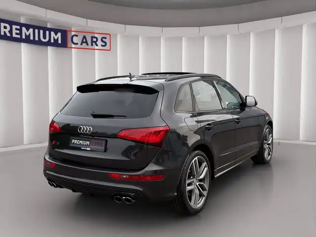 Audi SQ5 view 5