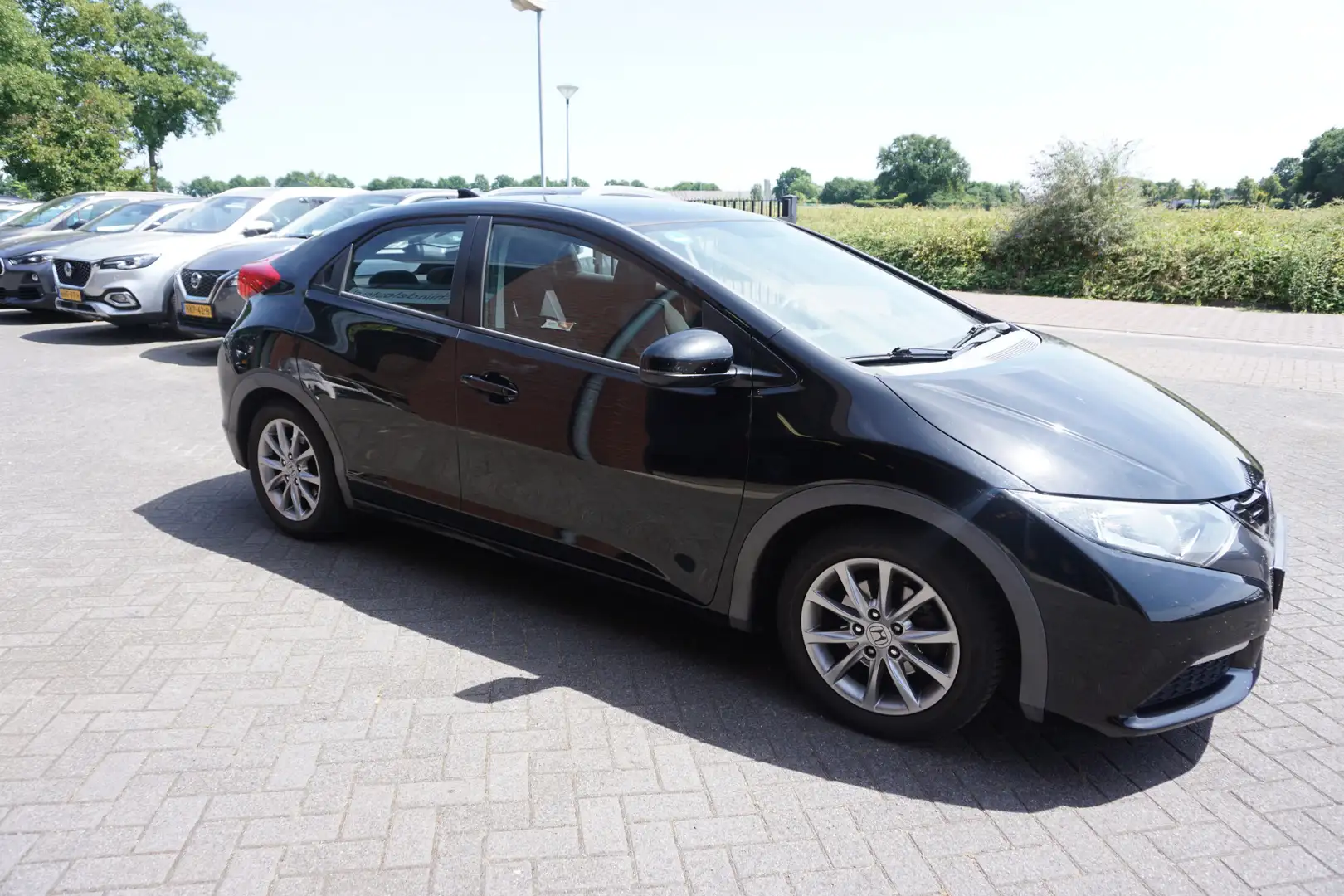 Honda Civic 1.4 COMFORT 5 DEURS ECC AIRCO AFN.TREKHAAK 16INCH Zwart - 2