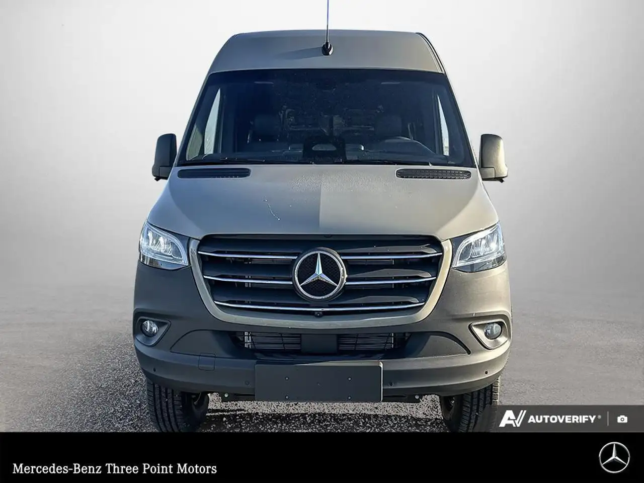 Mercedes-Benz Sprinter снимка Mercedes-Benz Sprinter