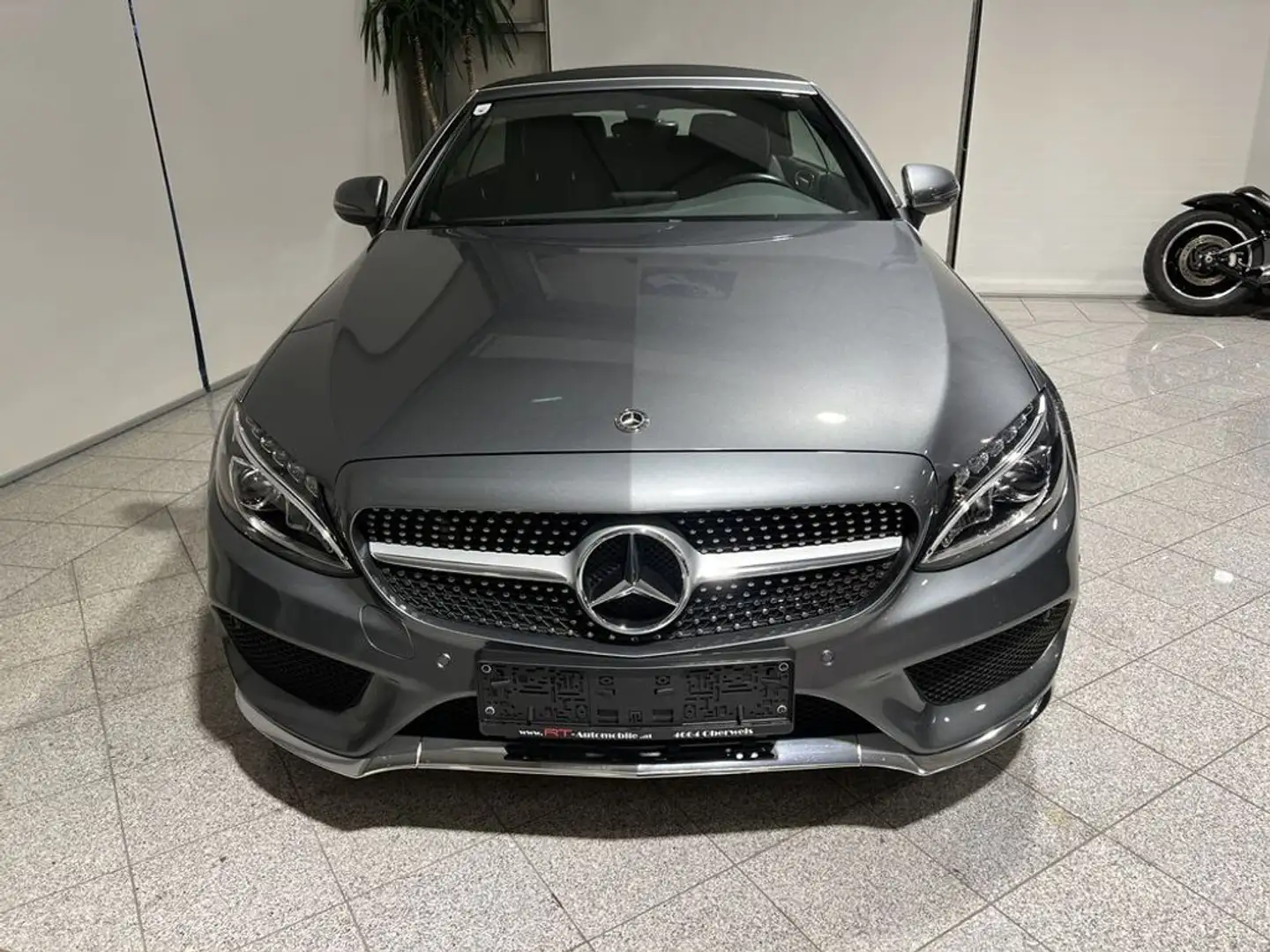 Mercedes-Benz C 200 AMG Grau - 2