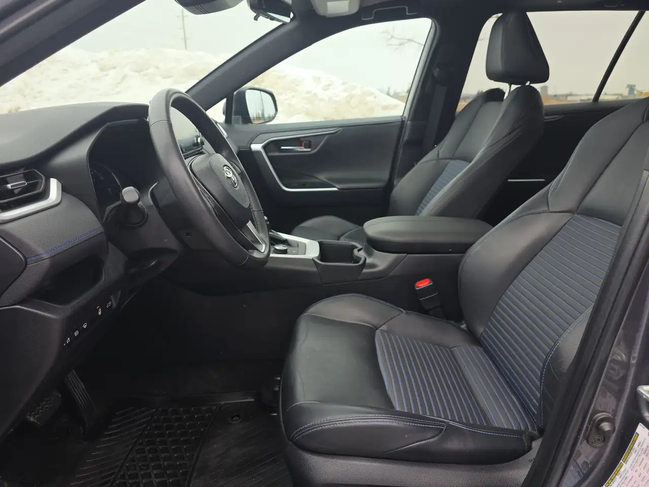 Toyota RAV 4 снимка Toyota RAV 4