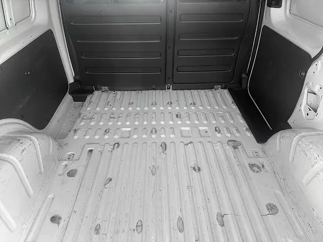 Volkswagen Caddy view 13