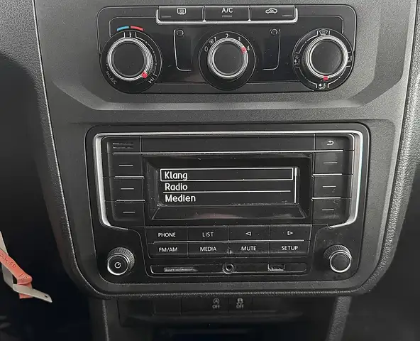 Volkswagen Caddy view 9