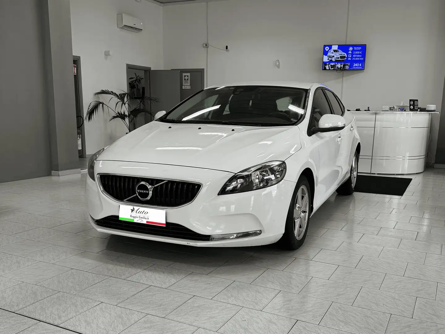 Volvo V40 V40 2.0 d2 Inscription my18 Blanco - 1