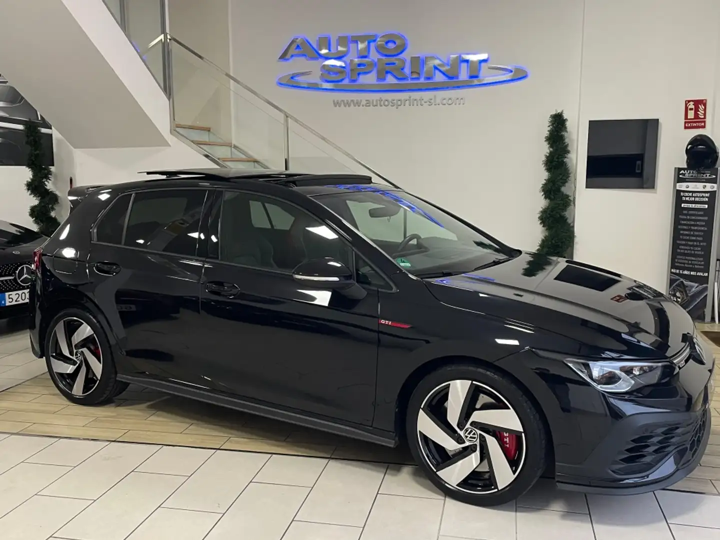Volkswagen Golf GTI 2.0 TSI Clubsport DSG 221kW Schwarz - 2